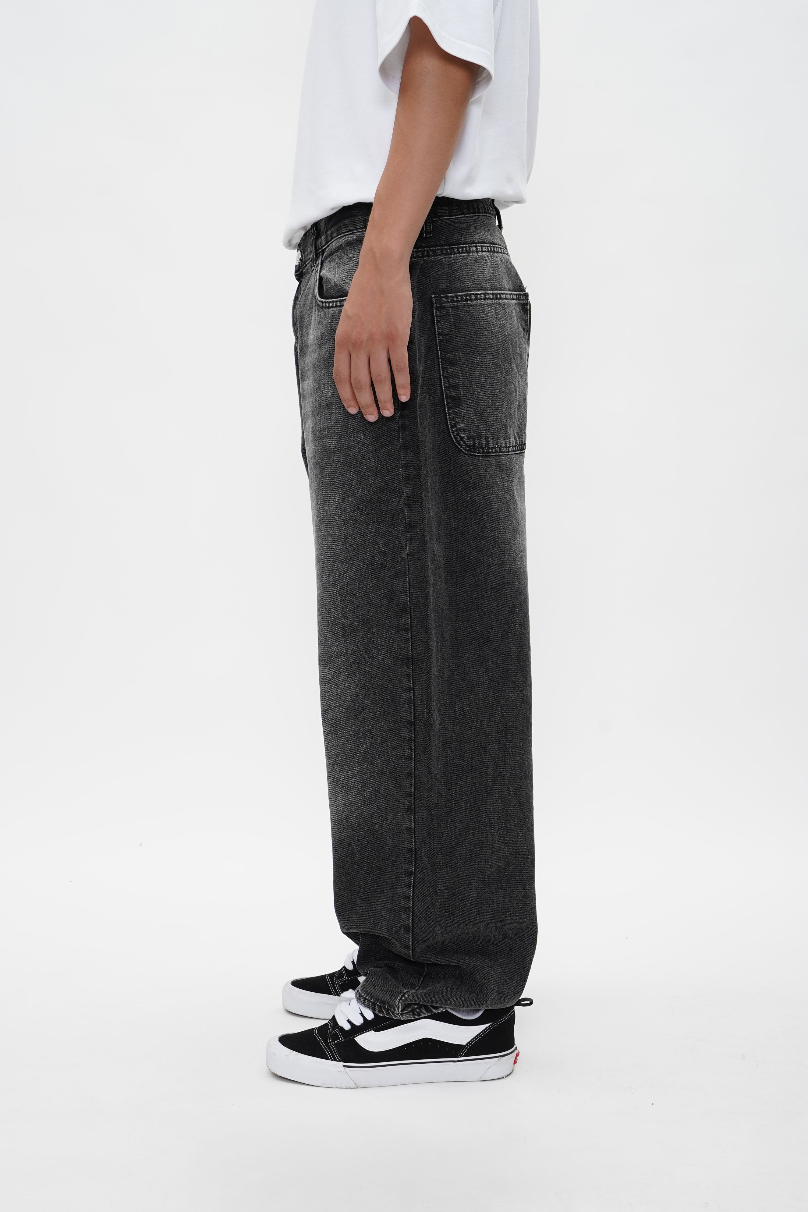 Sohigh Cross Embroidered Baggy Jeans - Black Wash