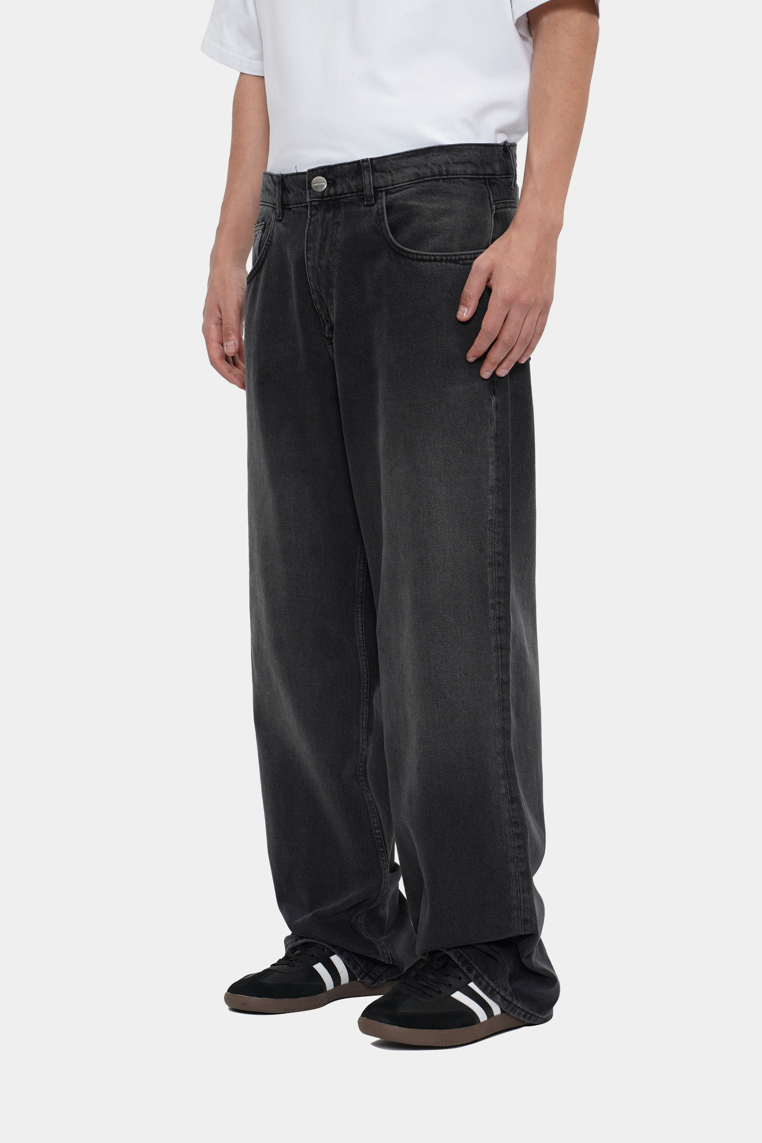 Washed Black Baggy Denim Jeans - 002