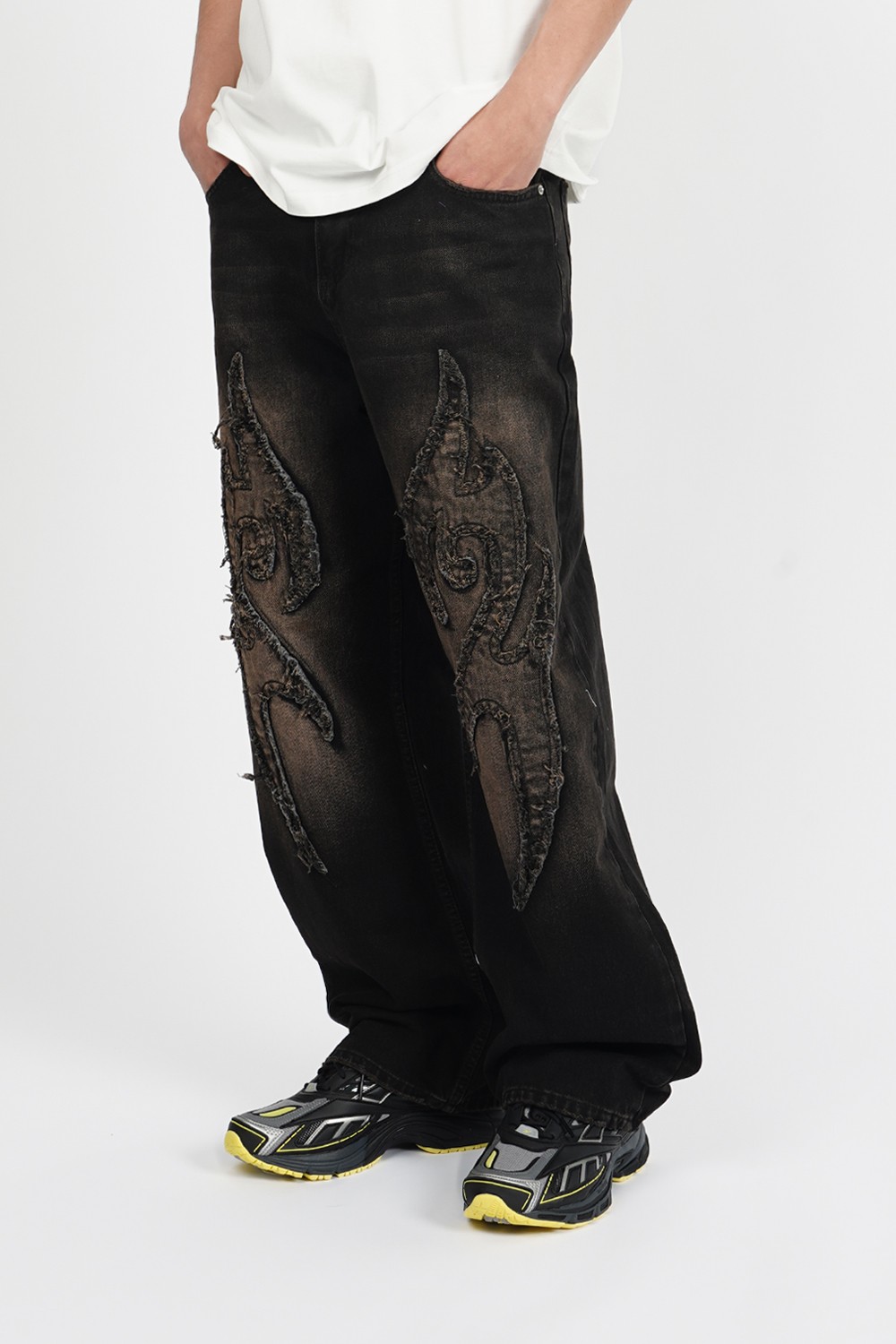 Sohigh Applique Baggy Jeans - Dark Brown