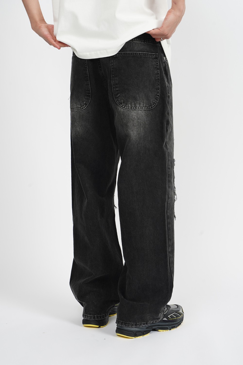 Sohigh Applique Baggy Jeans - Washed Black