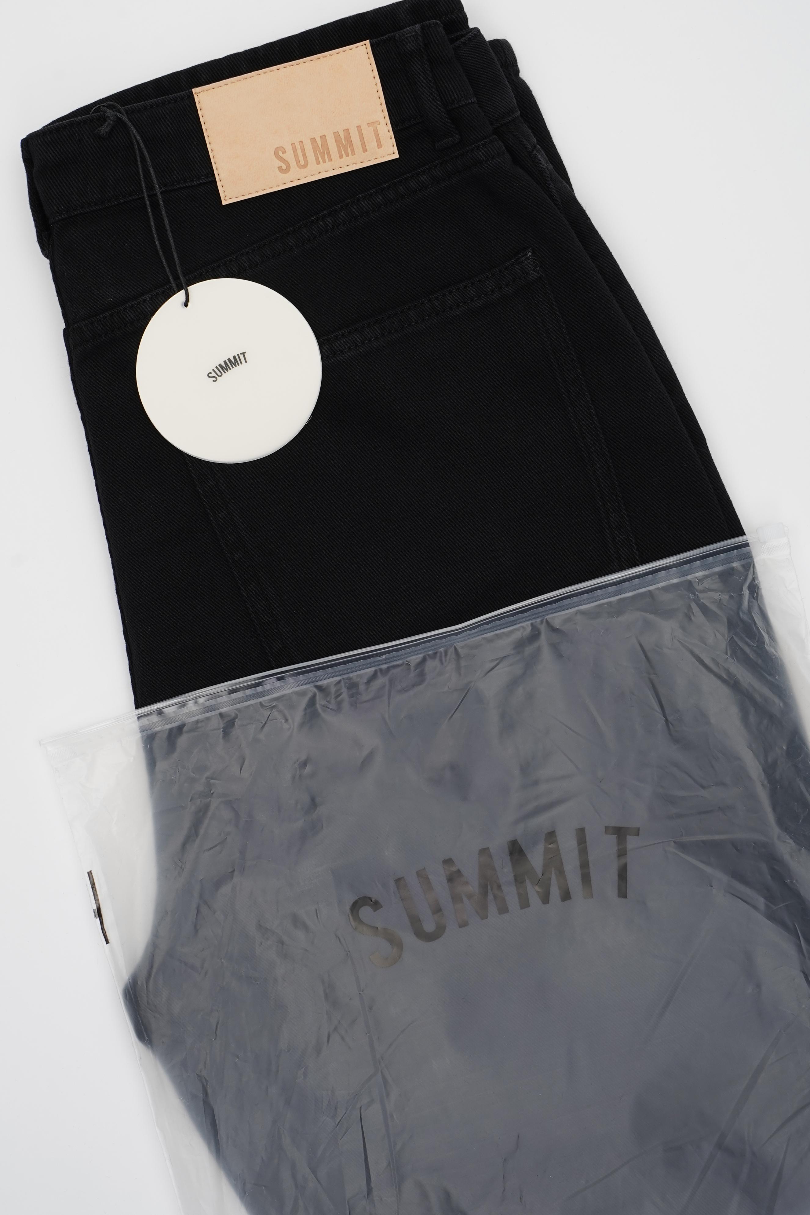 Straight Leg Denim Black (SUMMIT)