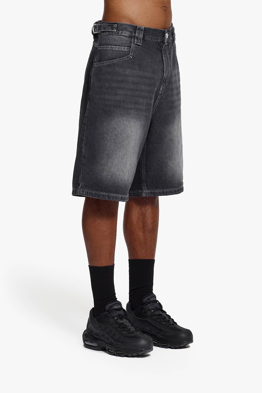 VCNTY Washed Baggy Denim Jorts
