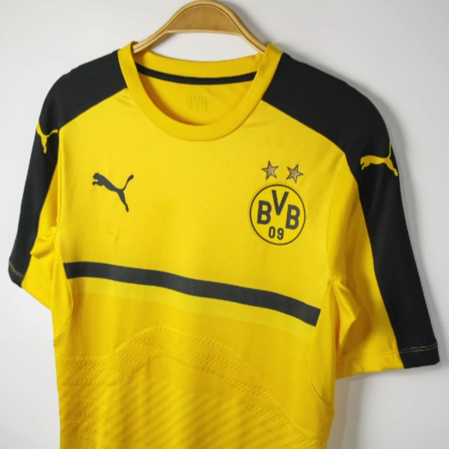 Borussia Dortmund Antrenman forması 2016-17 (hafif defolu)