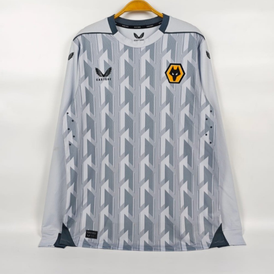 Wolverhampton Wanderers 2022-23 third