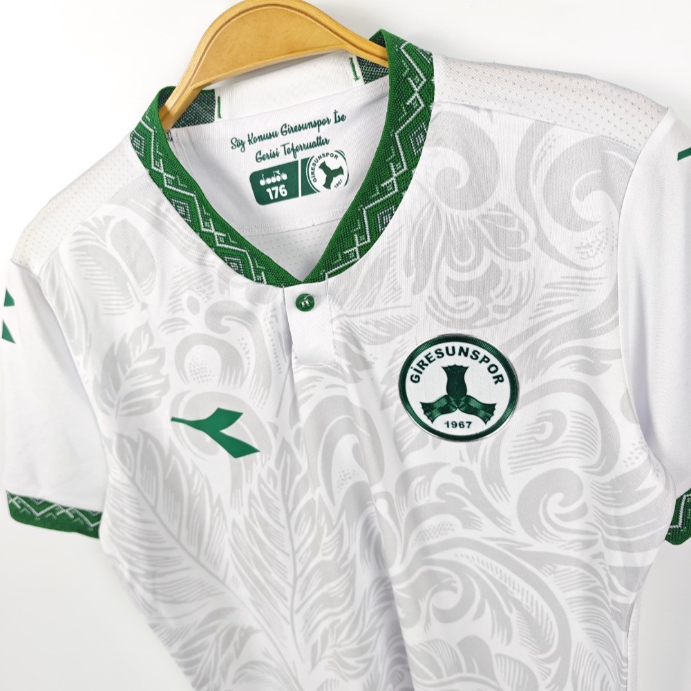 Giresunspor away 2024-25 (hafif defolu)