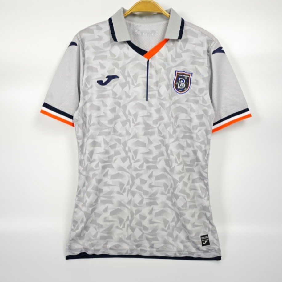 İstanbul Başakşehir Third 2022-23 hafif defolu