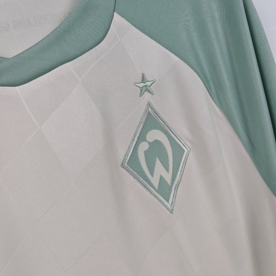 Werder Bremen away 2024-25
