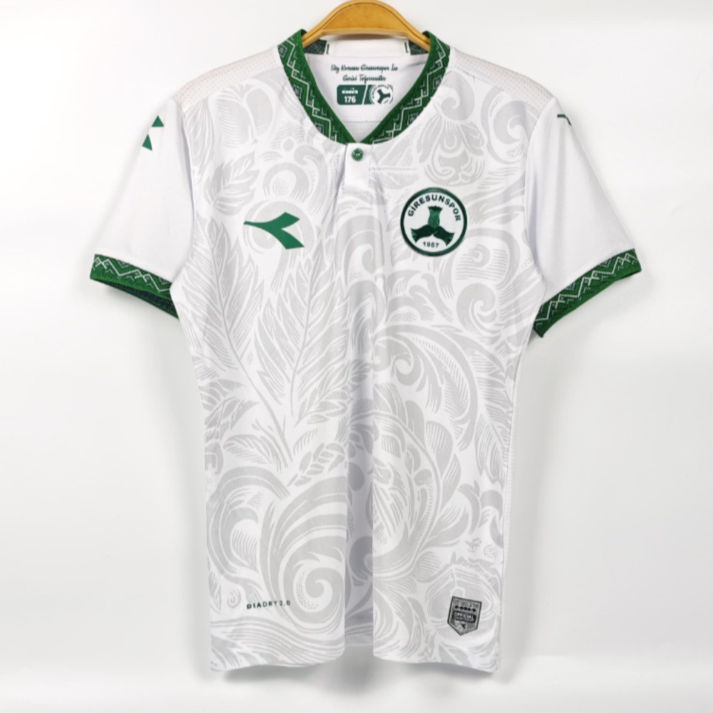 Giresunspor away 2024-25 (hafif defolu)