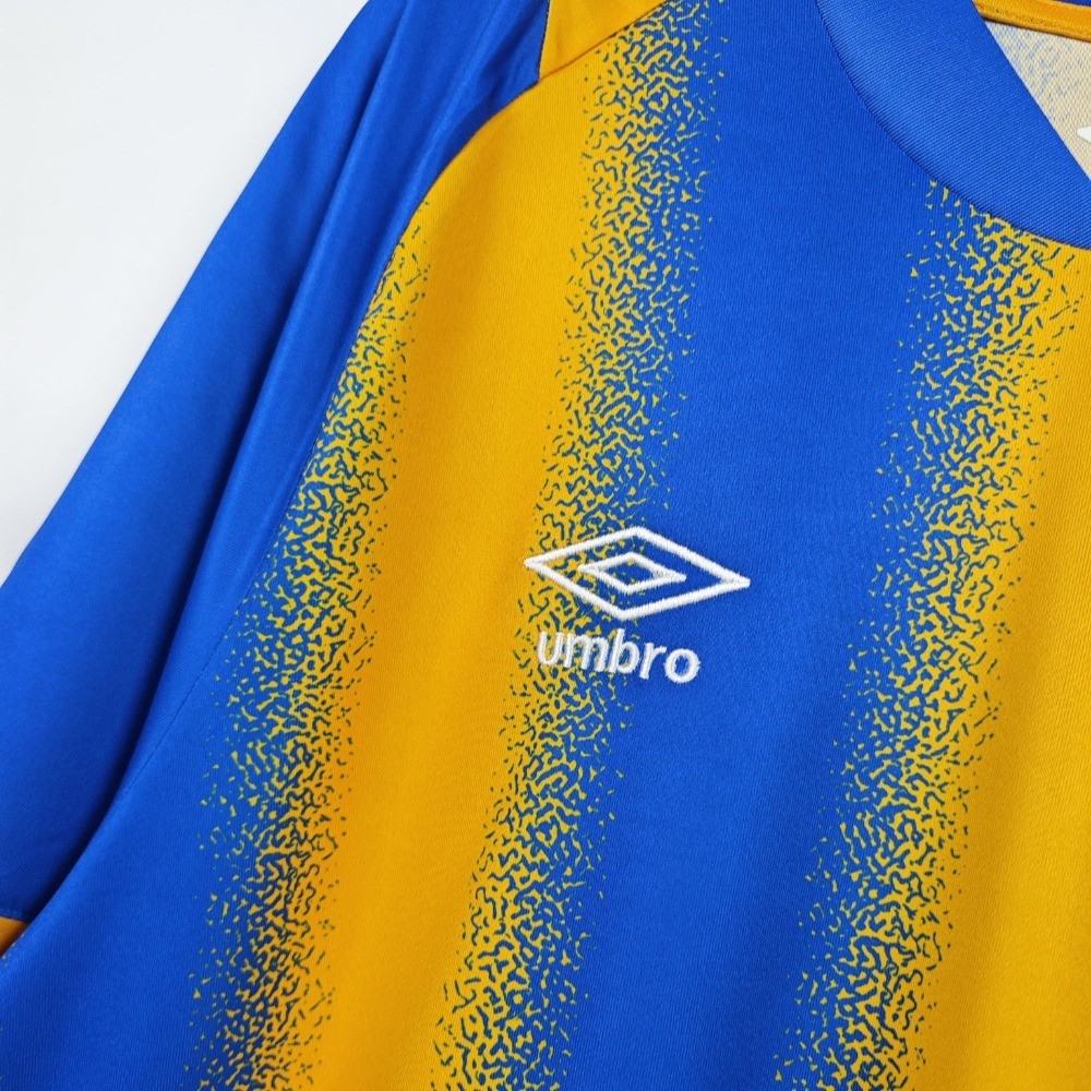Shrewsbury Town home 2022-23 (L)