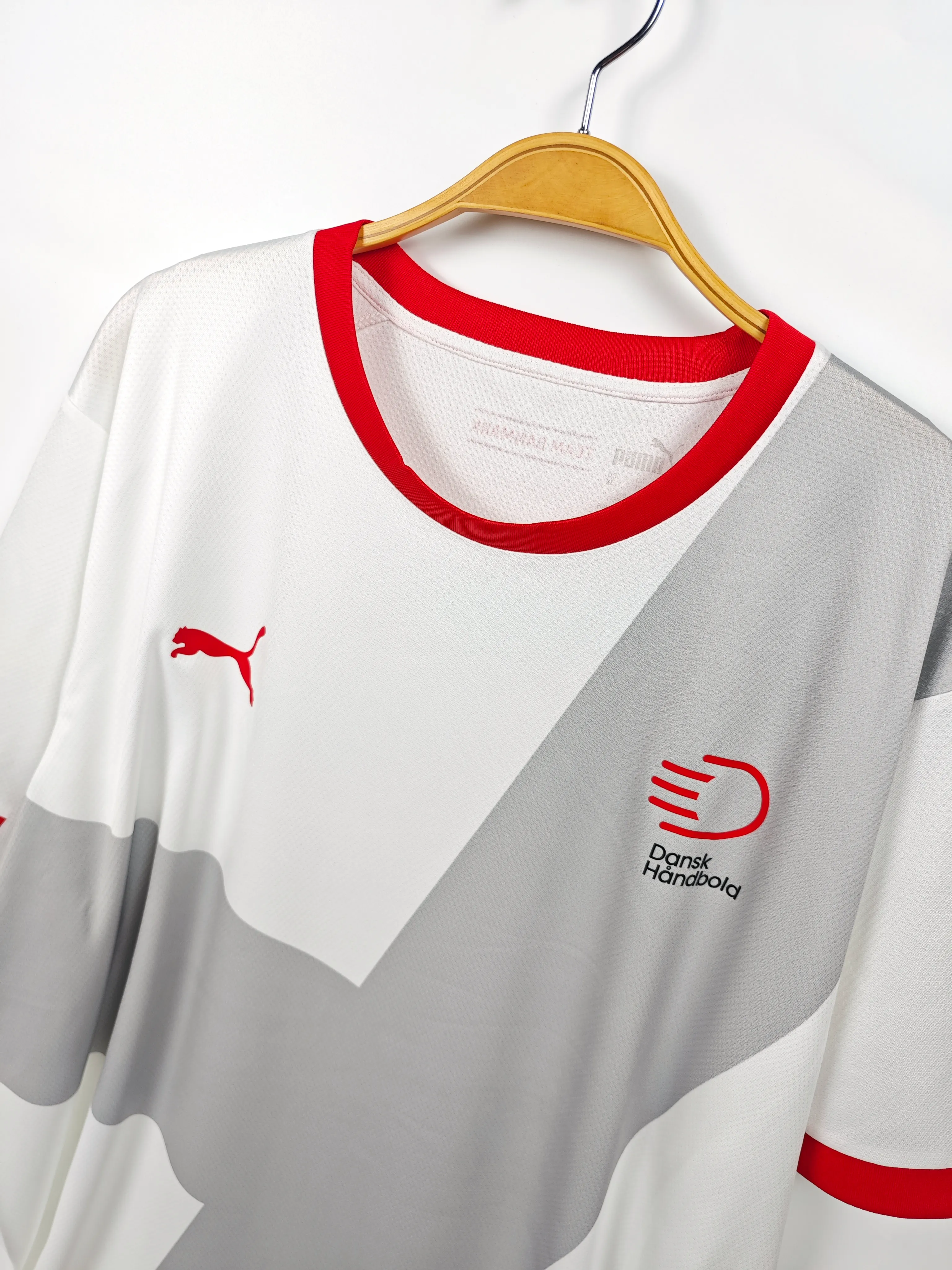 Danimarka Away 2024-25 Hentbol forması