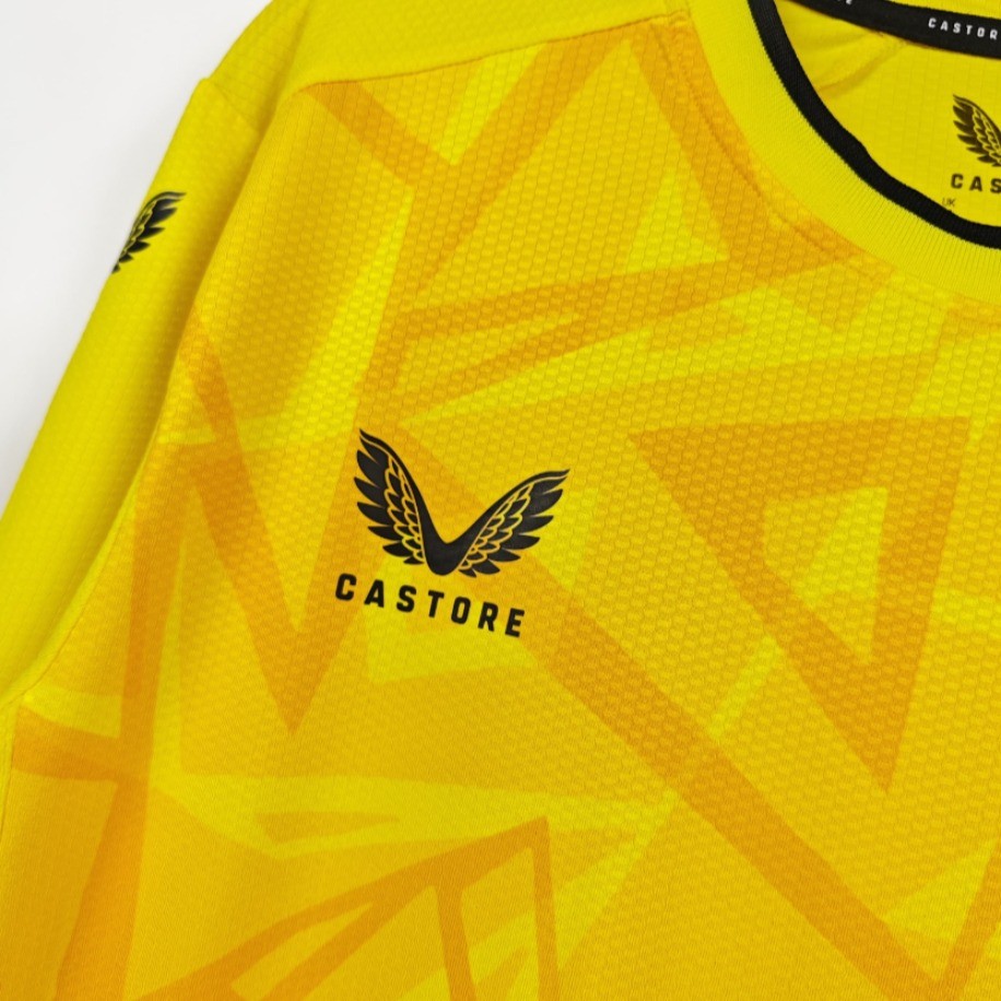 Wolverhampton Wanderers 2023-24 kaleci forması