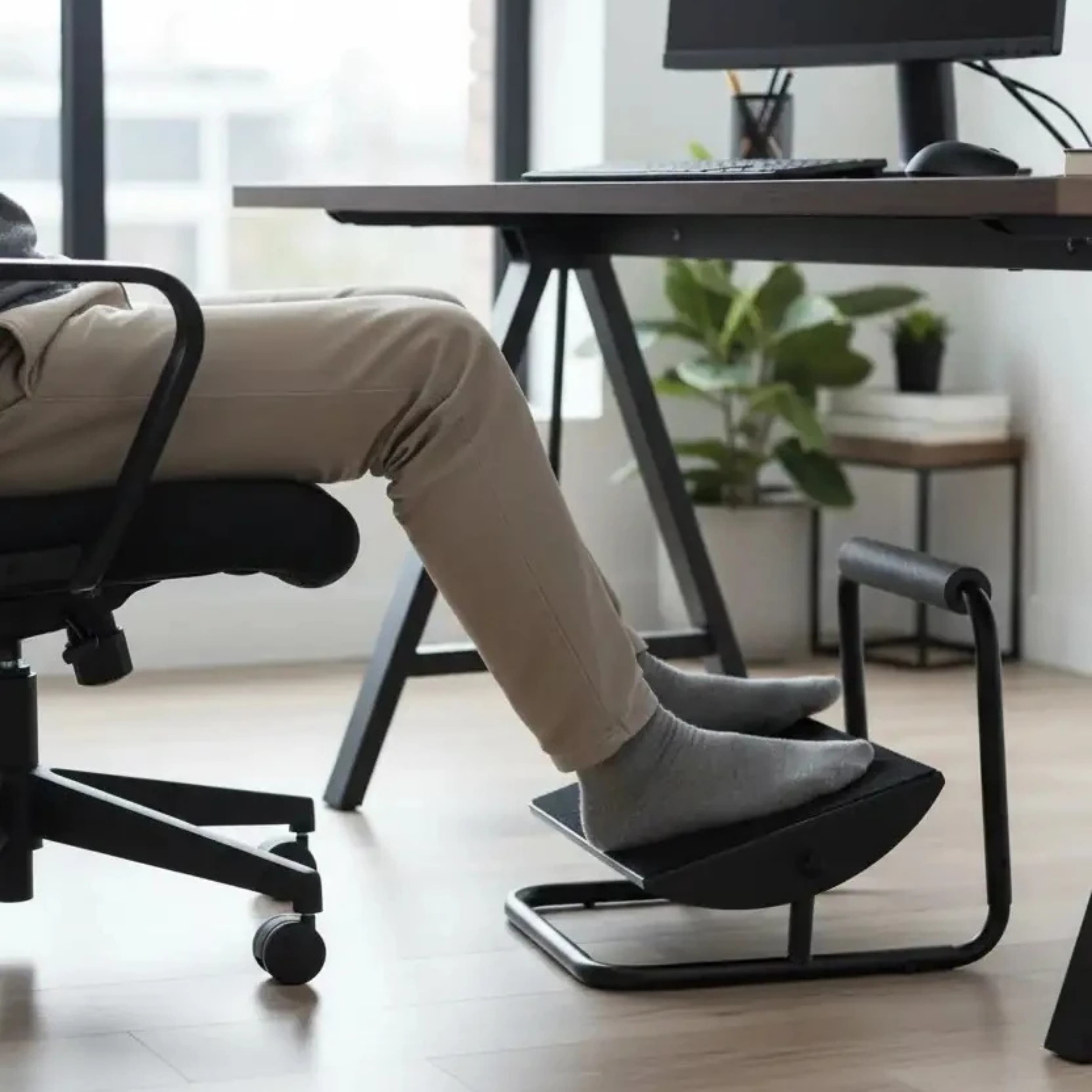 Ergonomik Ayak Koyma Standı