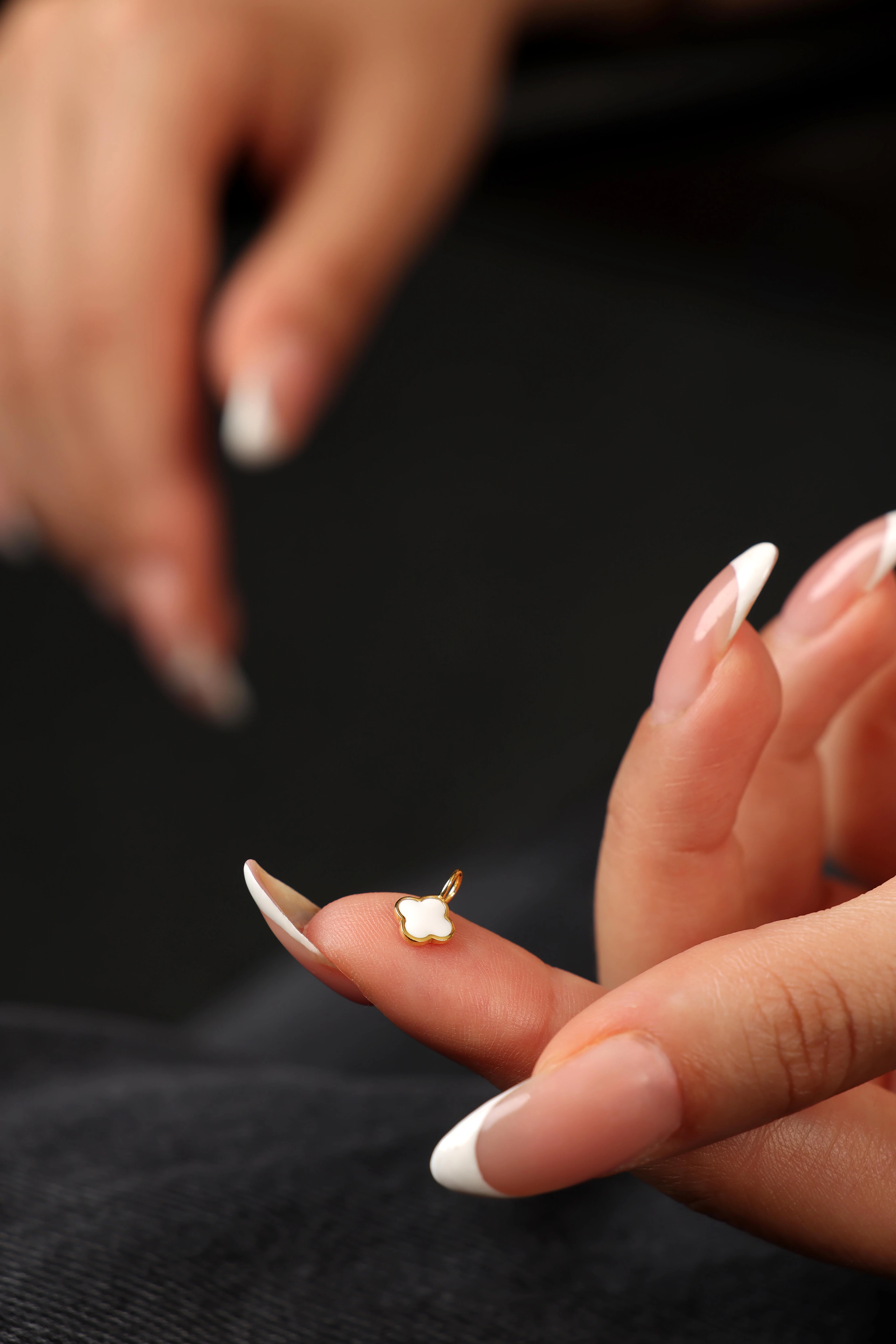 Luna Çiçeği Charm