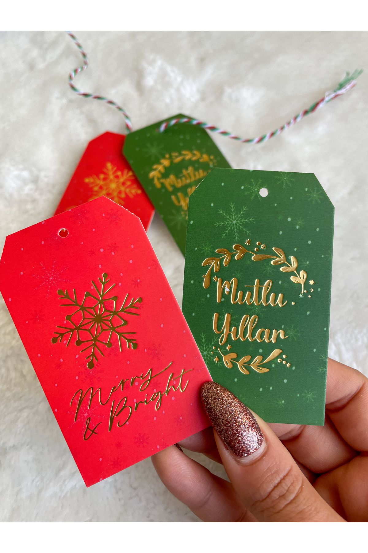 Yılbaşı etiketi 5x8 cm 20 adet karışık set altın varaklı etiket, ürün etiketi, delikli etiket