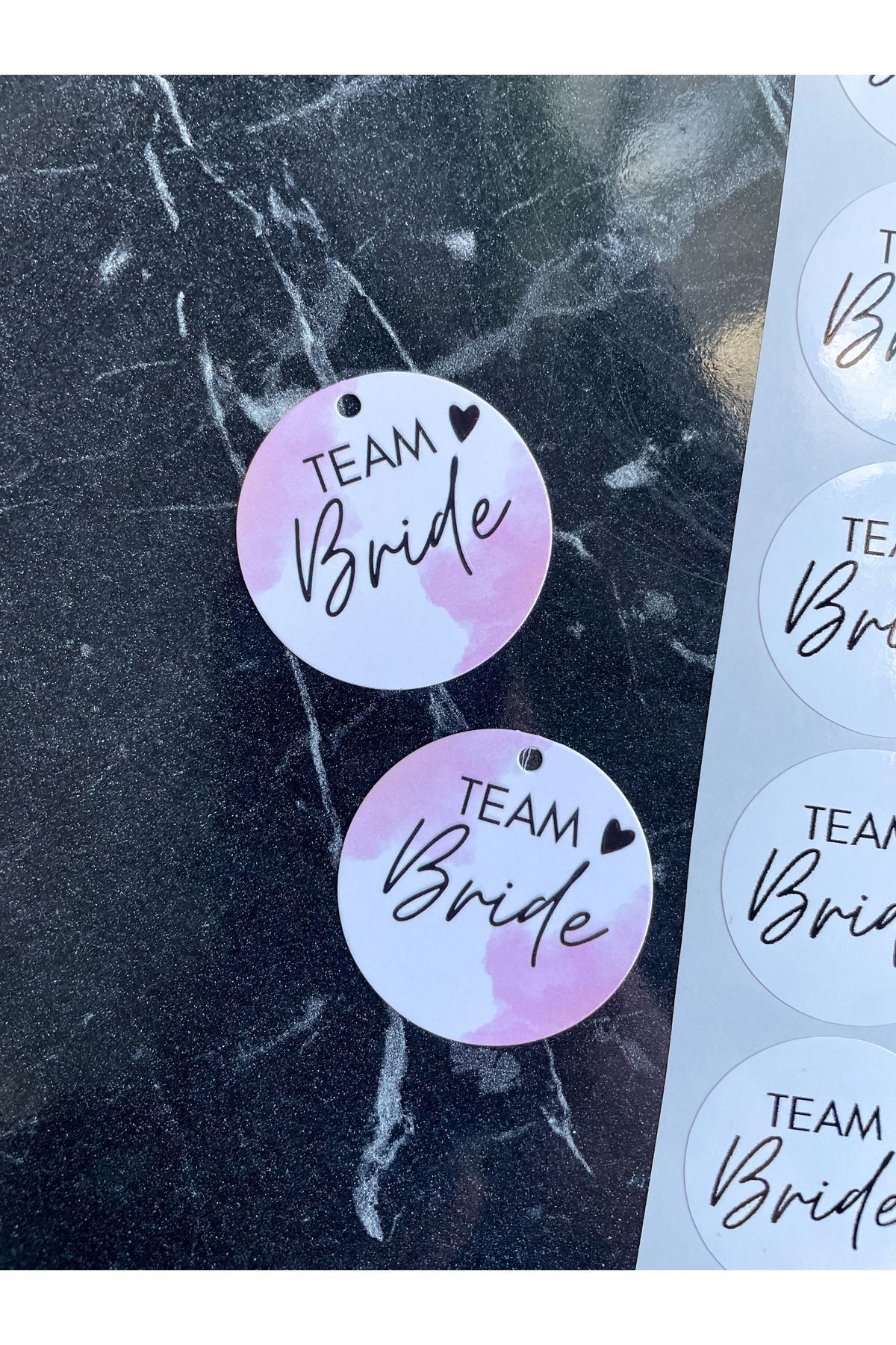 team bride delikli etiket 30adet 4 cm (İSİMSİZ)  hediyelik etiket bekarlığa veda hediyeliği