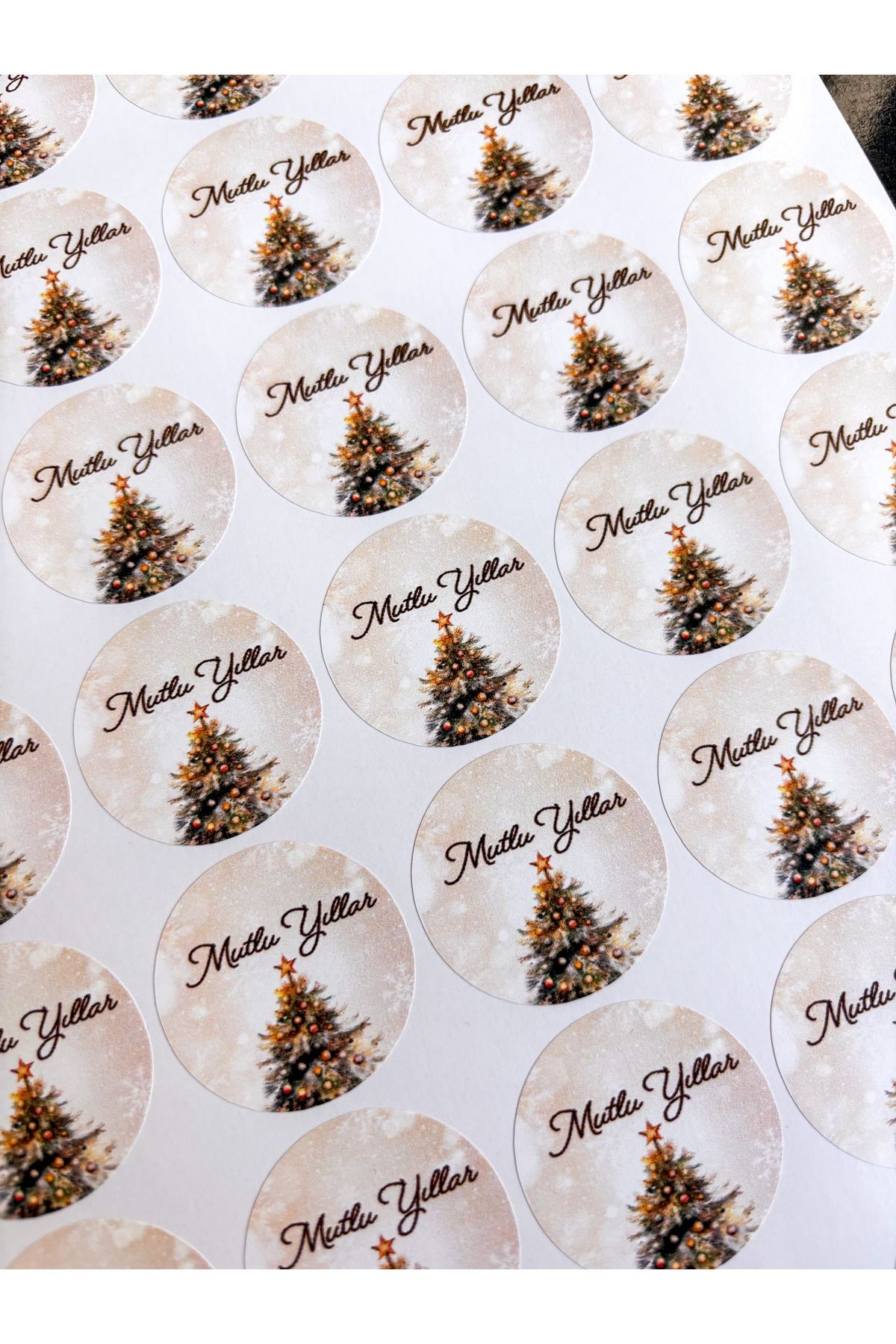 Mutlu yıllar sticker 3,5 cm 54 adet yuvarlak sticker yılbaşı stickerı yapışkanlı etiket yeni yıl