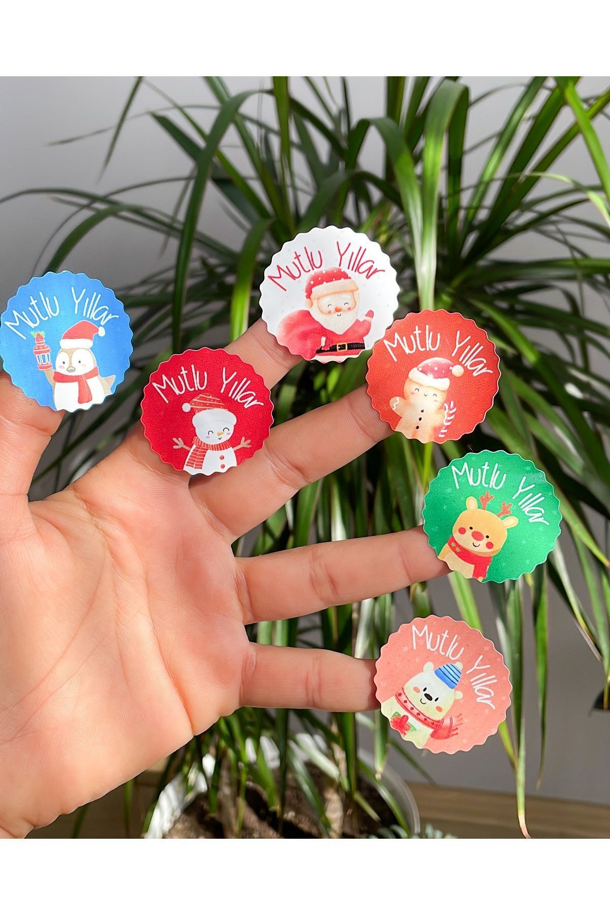 Yılbaşı Sticker 3,5 Cm 48 Adet Çiçek Kesim Sticker, Neşeli Suratlar,mutlu Yıllar Sticker, Opak