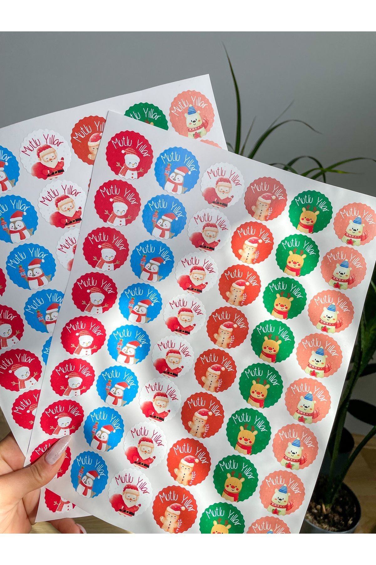 Yılbaşı Sticker 3,5 Cm 48 Adet Çiçek Kesim Sticker, Neşeli Suratlar,mutlu Yıllar Sticker, Opak