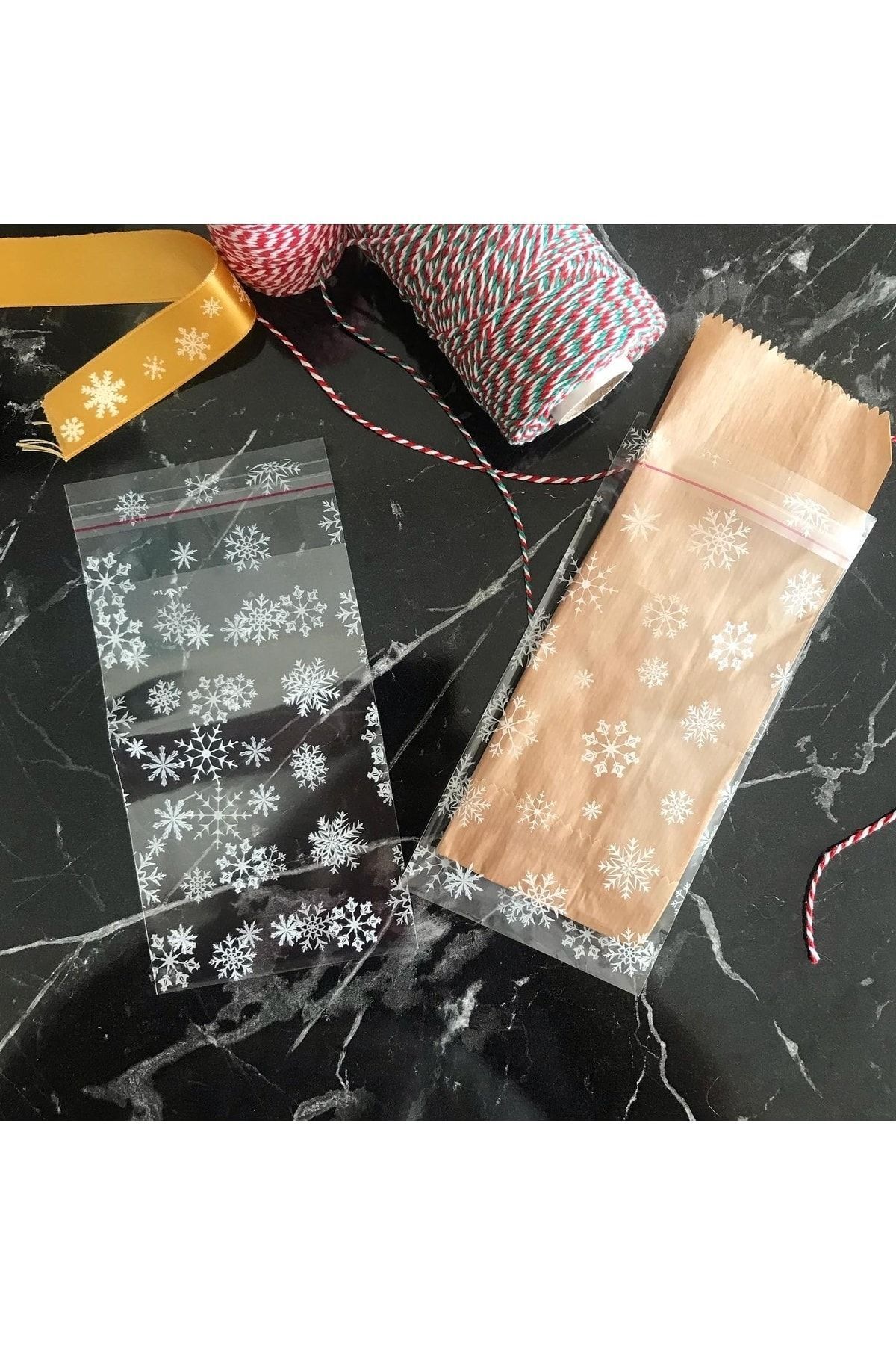 Şeffaf Poşet 10x20 Cm 10 Adet Kar Tanesi Desenli Ağzı Yapışkanlı Hediye Poşeti Yılbaşı Hediyesi