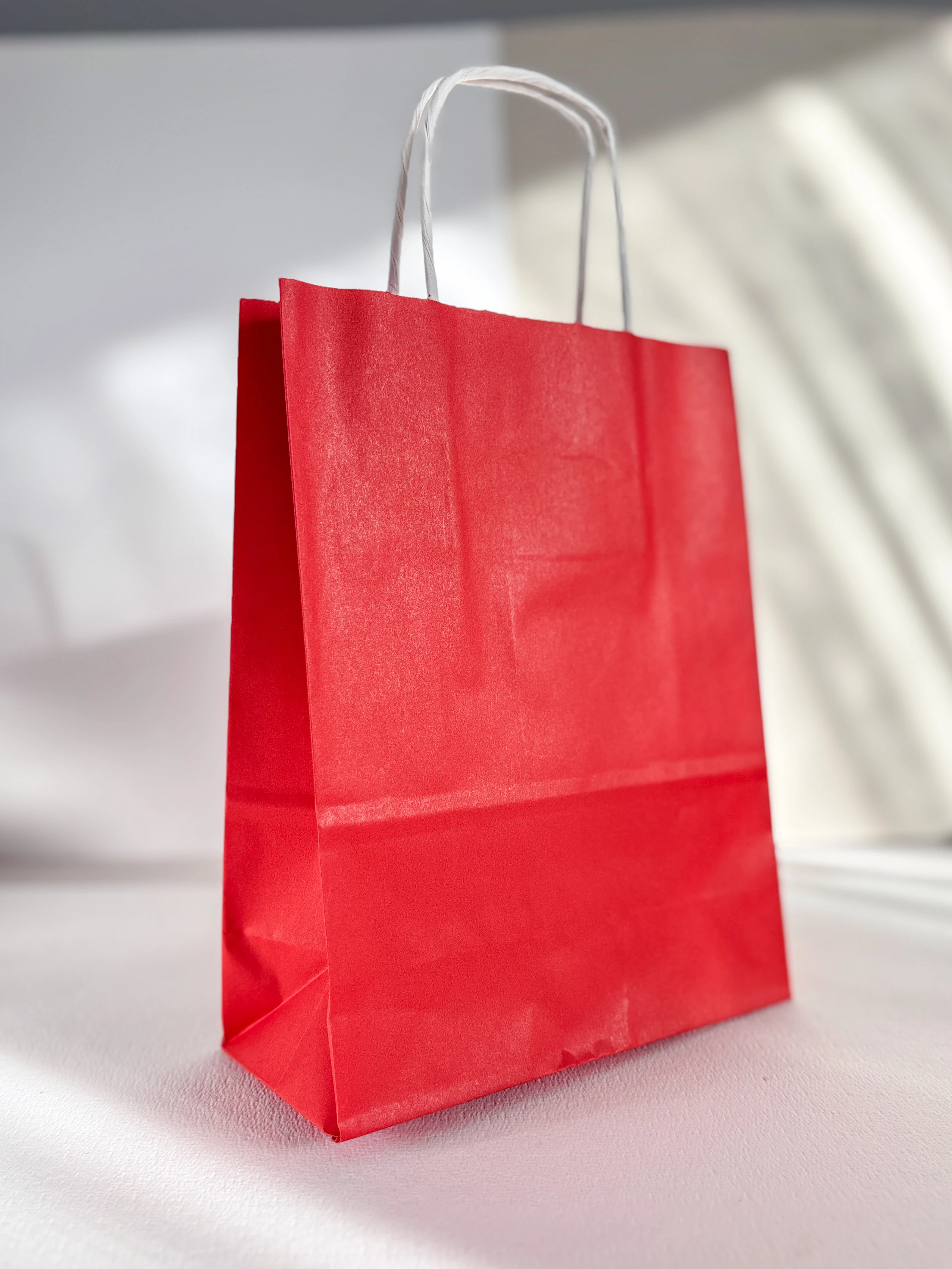 Kırmızı Karton Çanta 1 Adet 18x24 cm (6,5 cm körüklü)