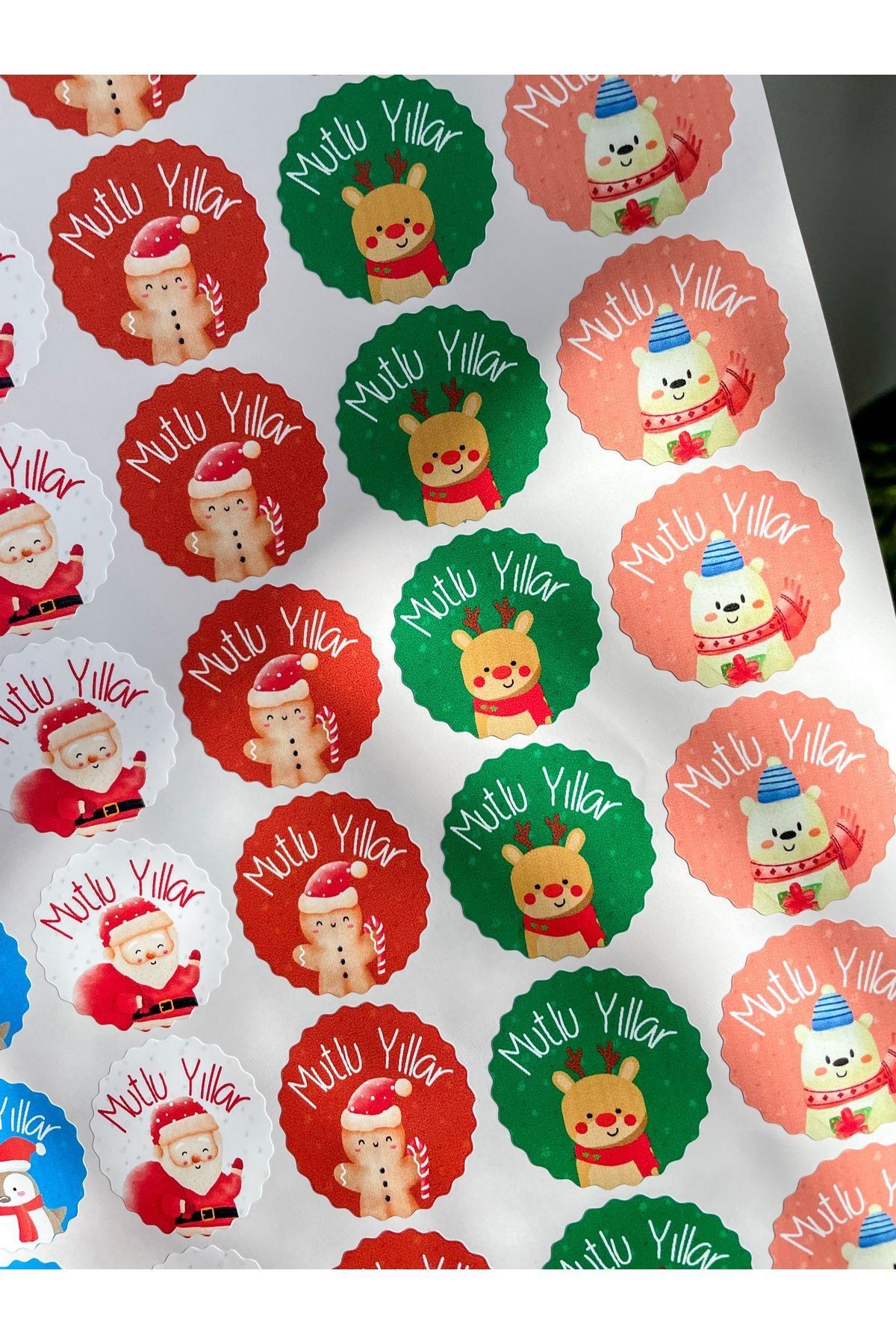 Yılbaşı Sticker 3,5 Cm 48 Adet Çiçek Kesim Sticker, Neşeli Suratlar,mutlu Yıllar Sticker, Opak