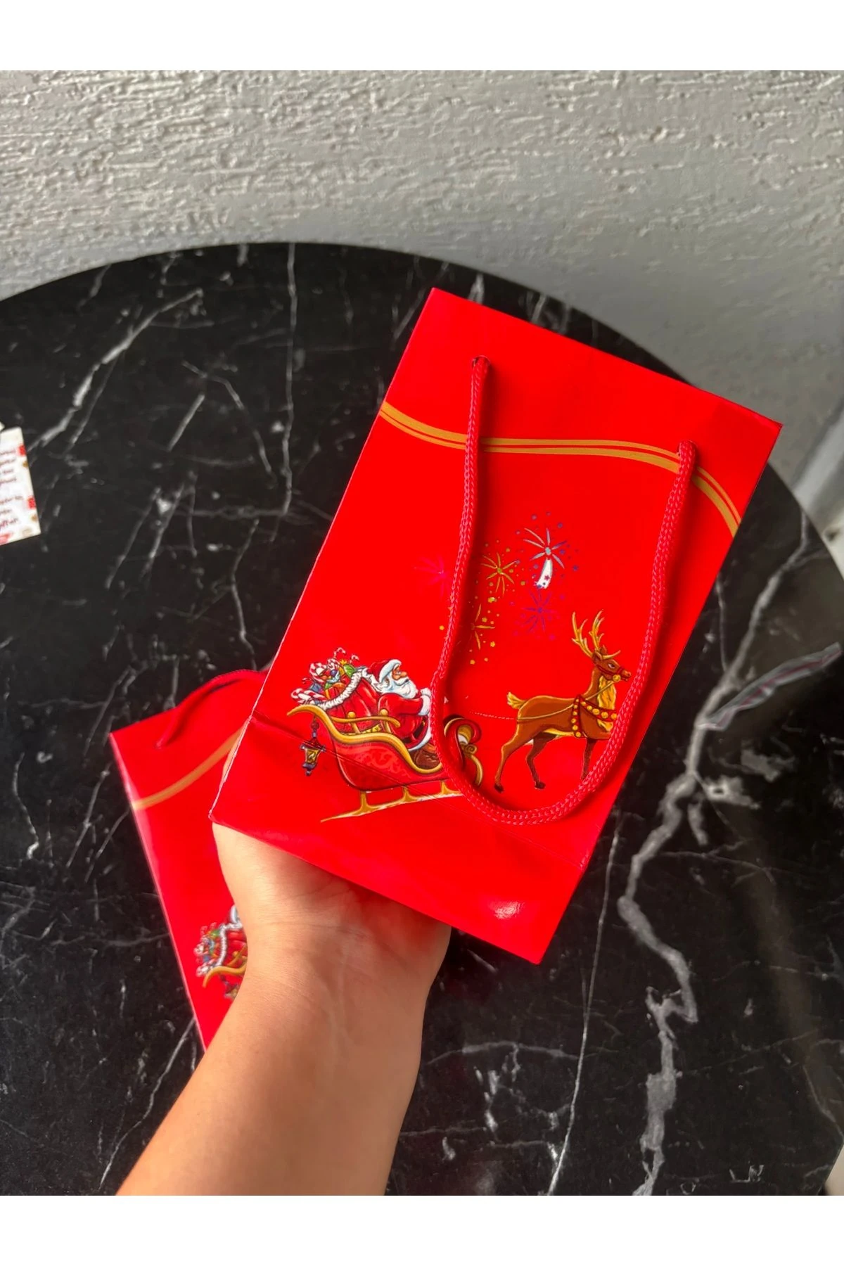 Yılbaşı karton çanta 1 adet, desenli poşet, hediye çantası, noel baba