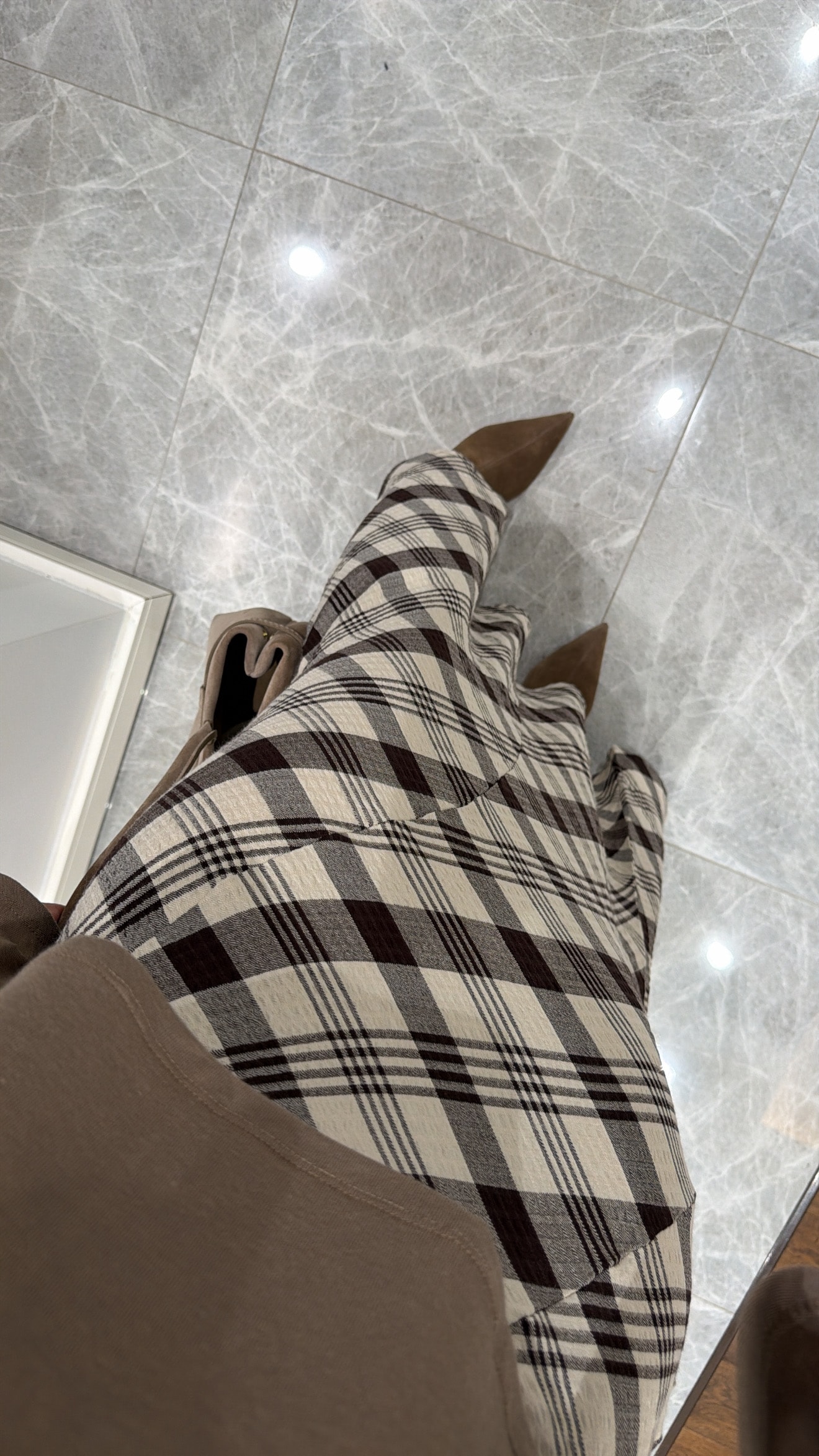 EKOSE DESENLİ YIRTMAÇLI UZUN ETEK