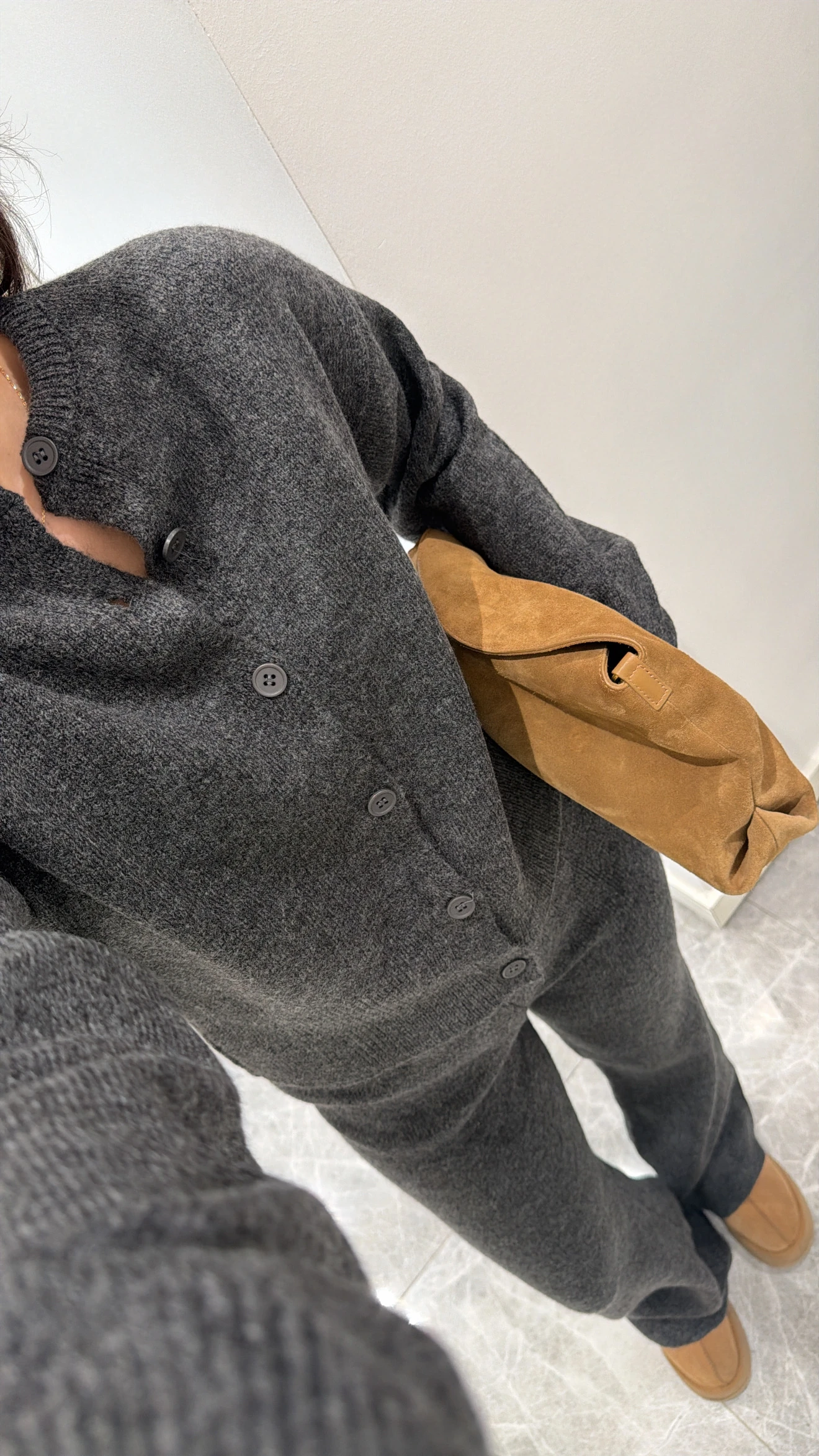 BİSİKLET YAKA DÜĞMELİ PANTOLON TRİKO TAKIM 