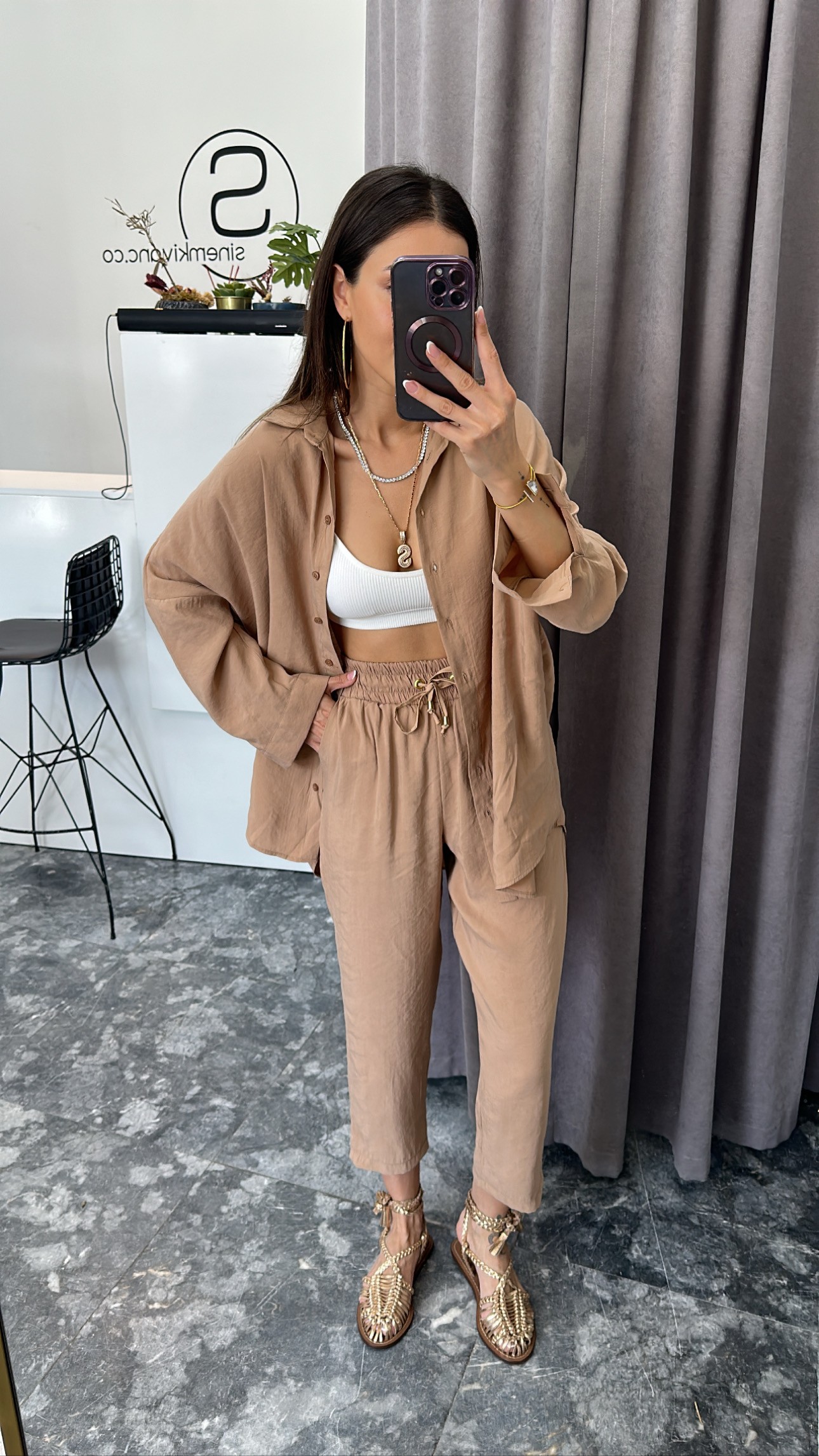 Camel renk tensel gömlek pantolon takım