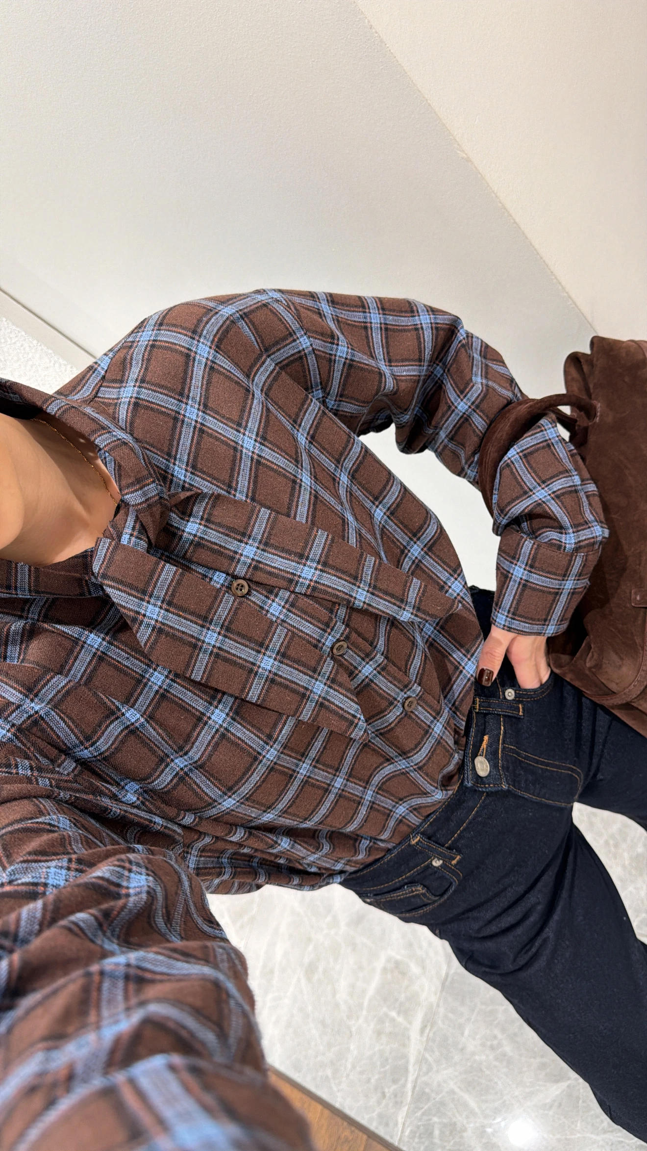 BOYUNDAN BAĞLAMALI GÖMLEK