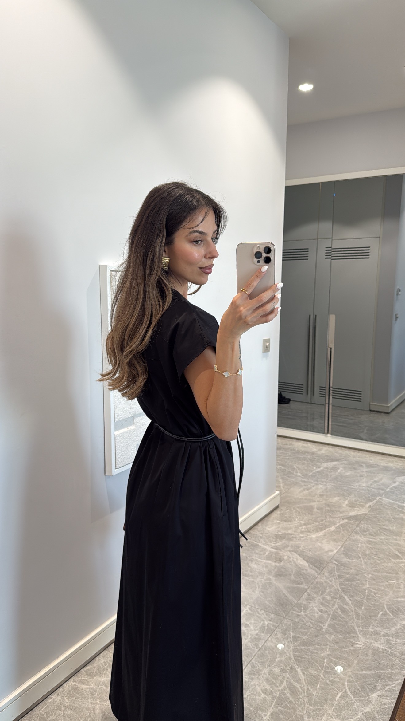 BELDEN BAĞLAMALI MİDİ ELBİSE
