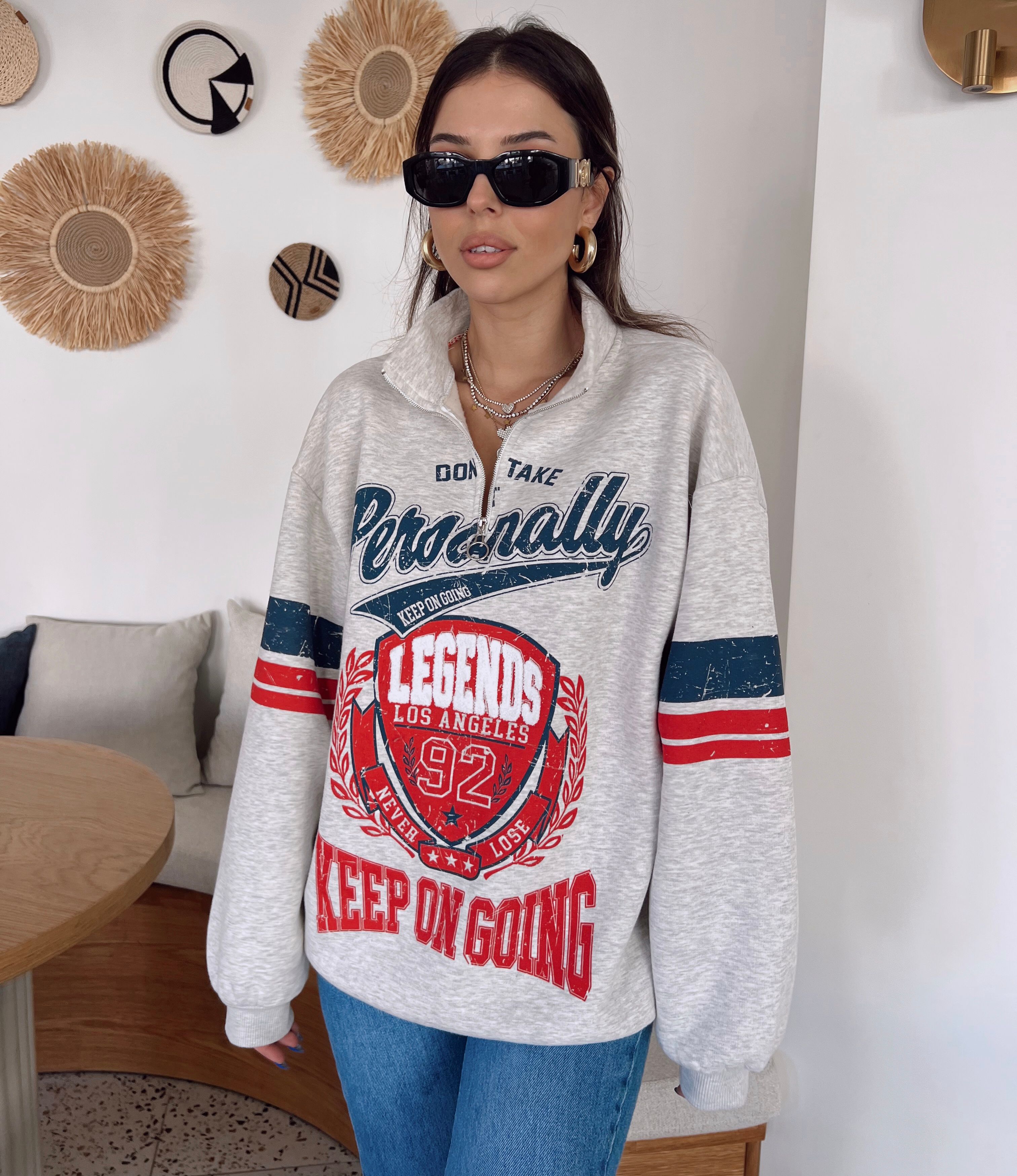 İçi pamuklu yazılı sweatshirt