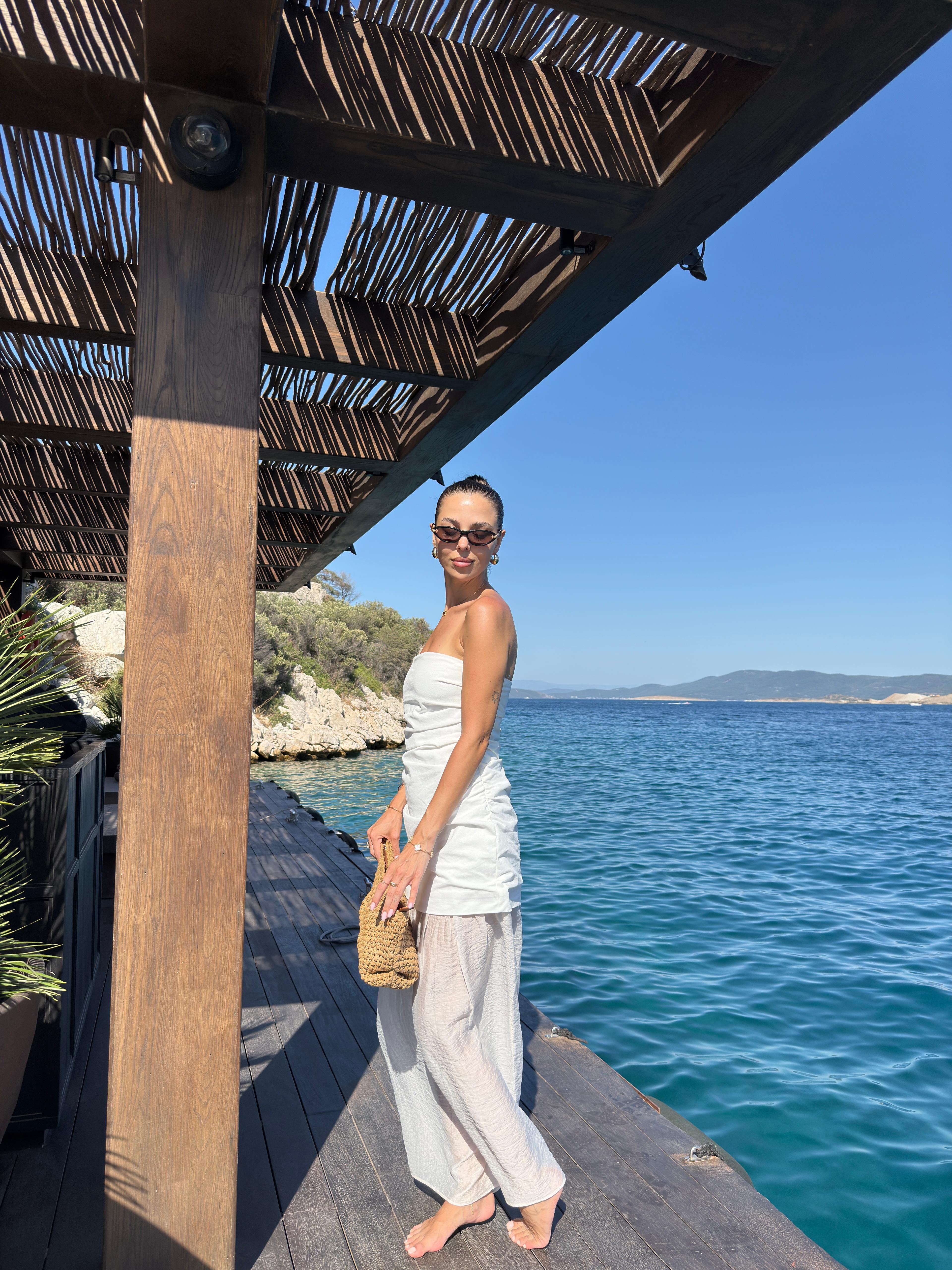 STRAPLEZ TÜL DETAYLI ELBİSE