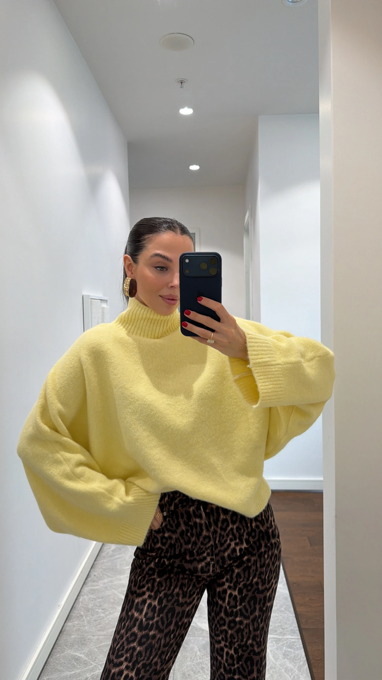 BATWING SLEEVE SOFT TEXTURED KNITWEAR