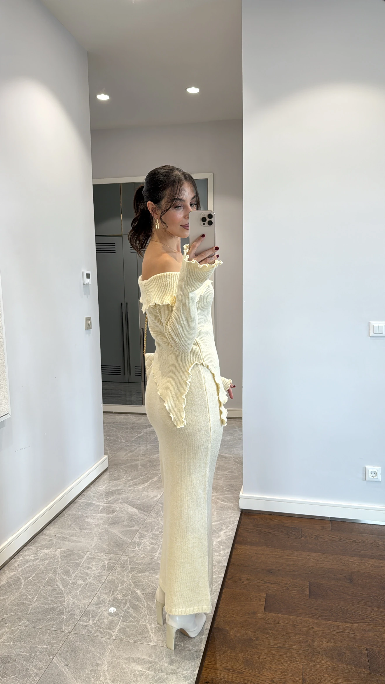 YAKASI ASİMETRİK KESİM KAZAK ETEK TAKIM