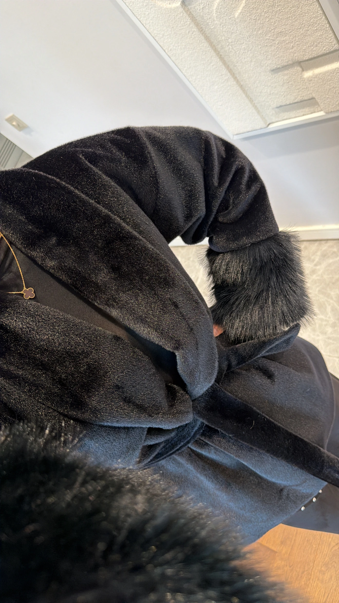 FUR SLEEVE DETAILED JACKET