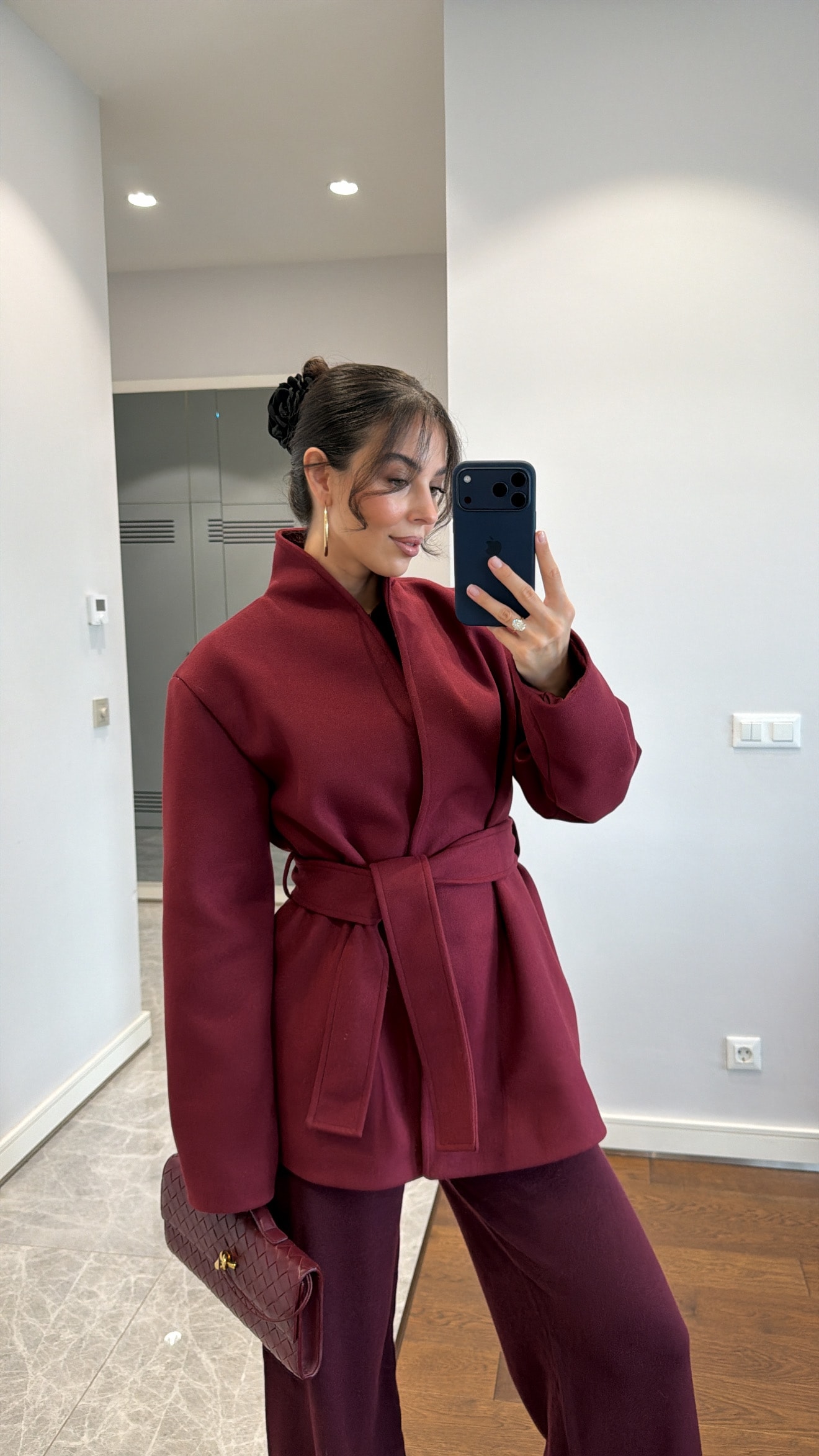 KUŞAKLI DİK YAKA KAŞE CEKET - BORDO