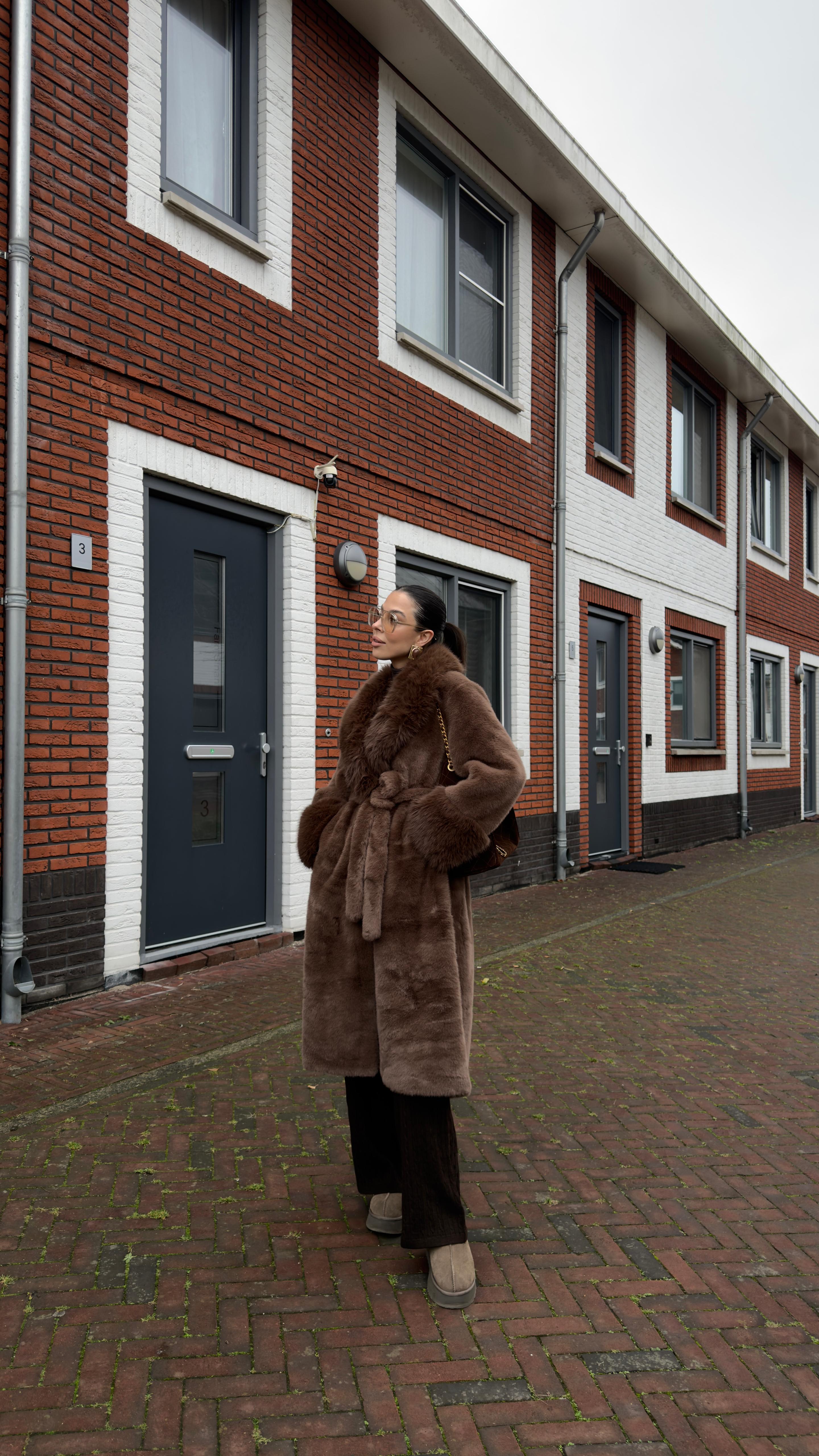 KOL KÜRK DETAYLI KABAN 