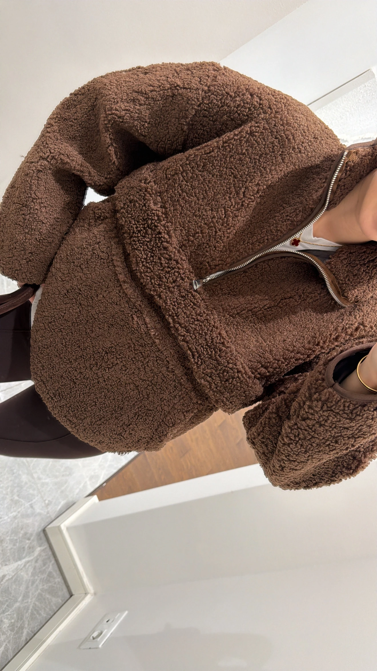 KANGURU CEPLİ TEDDY SWEAT