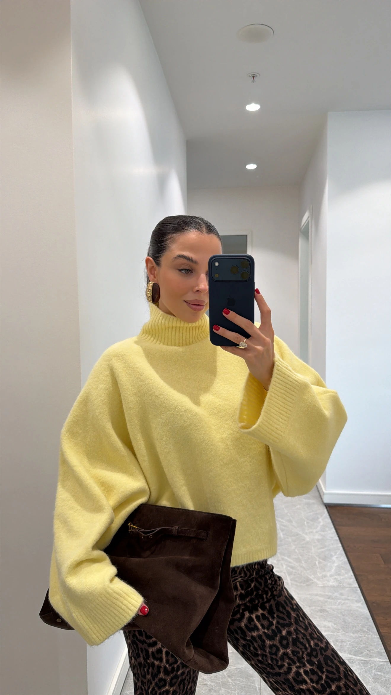 BATWING SLEEVE SOFT TEXTURED KNITWEAR - LIGHT YELLOW