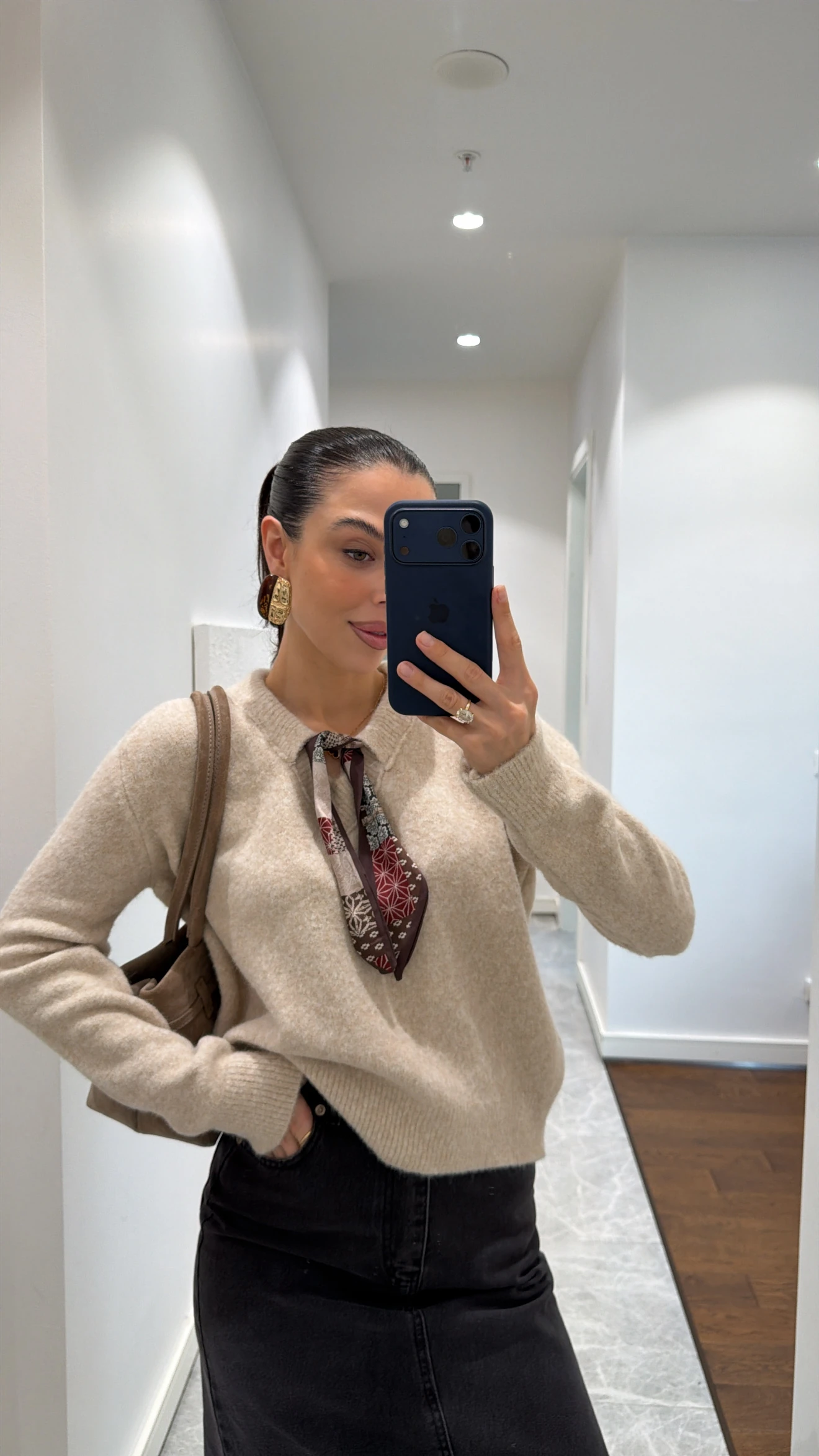 SOFT KNIT SWEATER WITH SCARF DETAIL - Beige