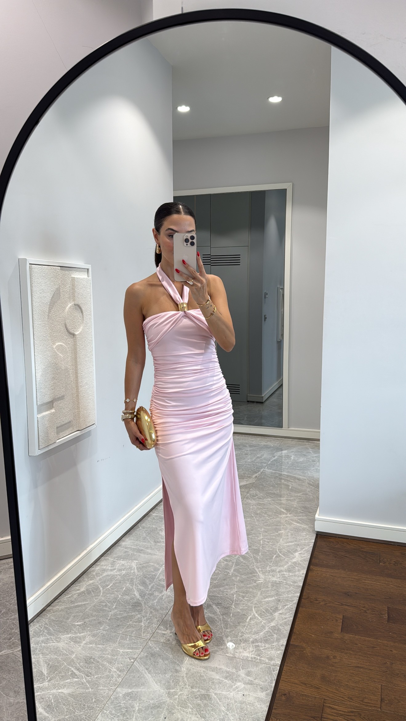 HALTER YAKA TOKA DETAYLI ELBİSE - PEMBE