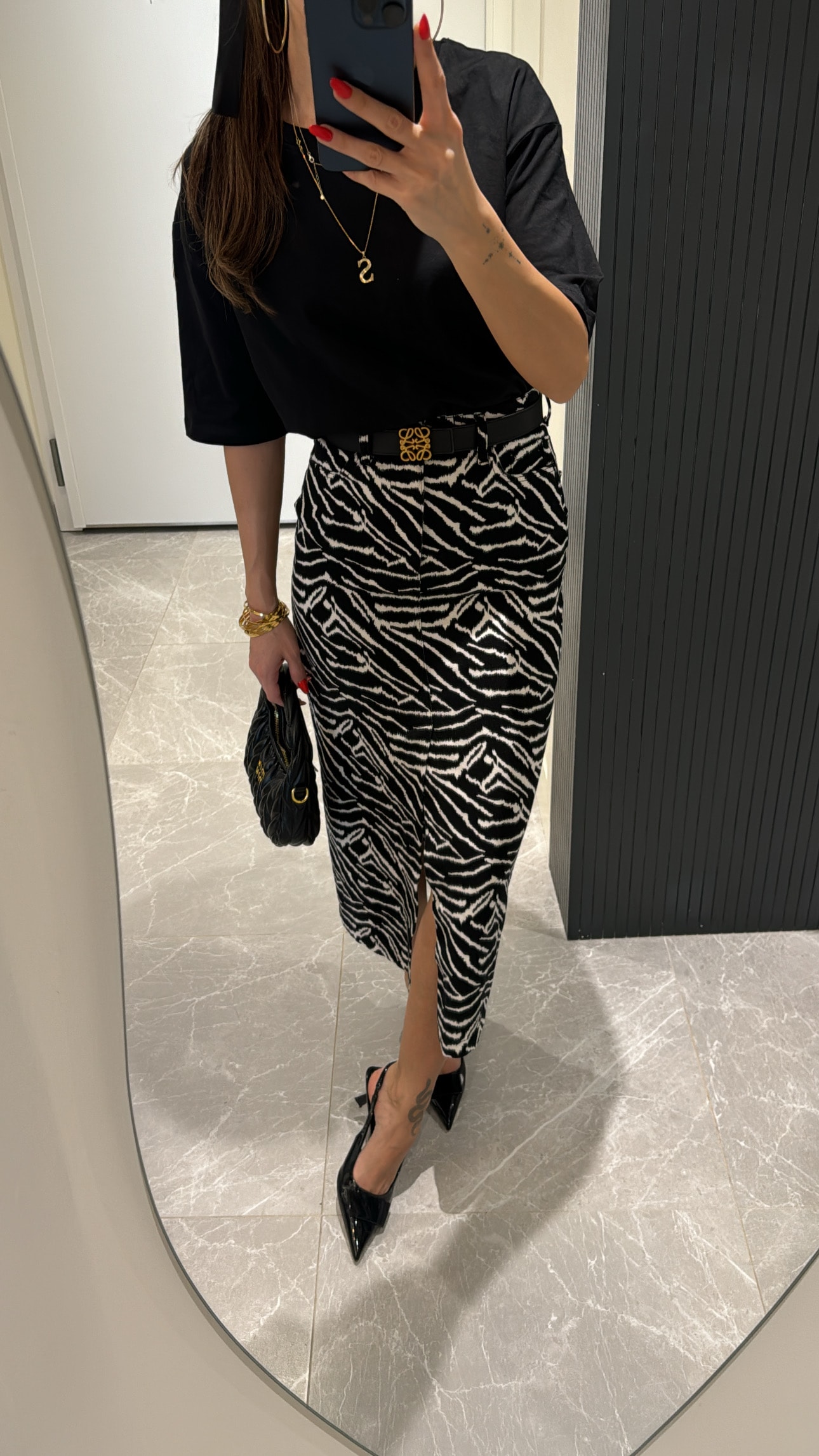 zebra desenli yüksek bel yırtmaçlı kot etek