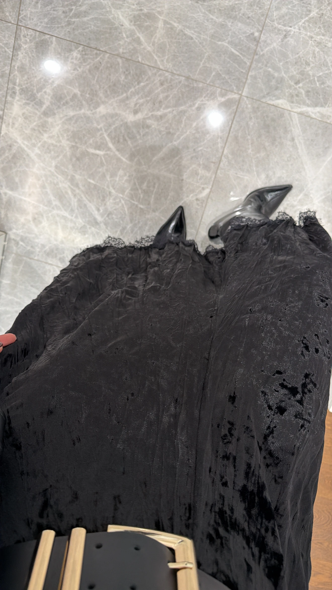 KADİFE DANTEL DETAYLI ETEK 