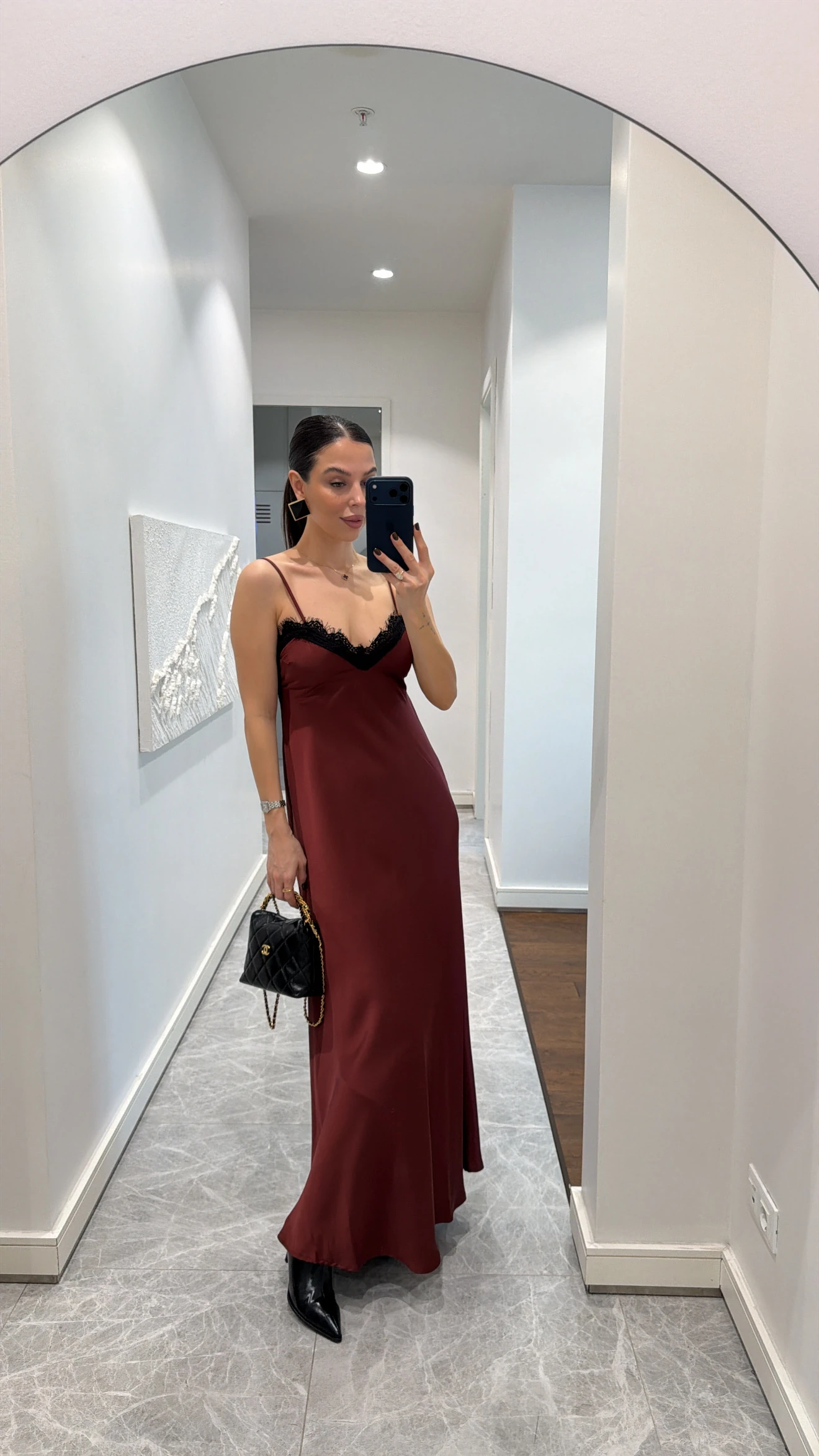 DANTEL DETAYLI BORDO UZUN ELBİSE