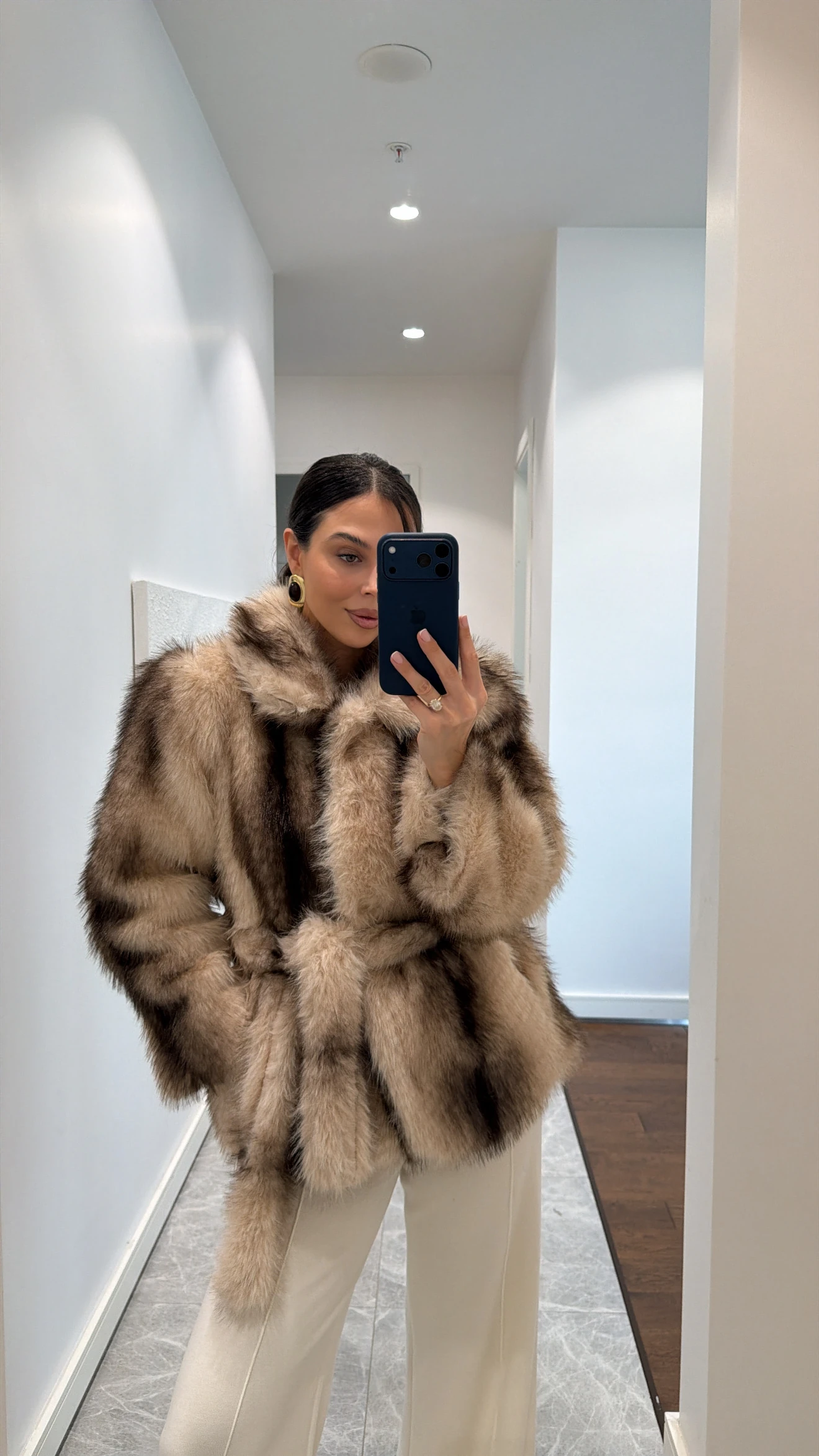 BEJ KAHVE GEÇİŞLİ KUŞAKLI KÜRK 