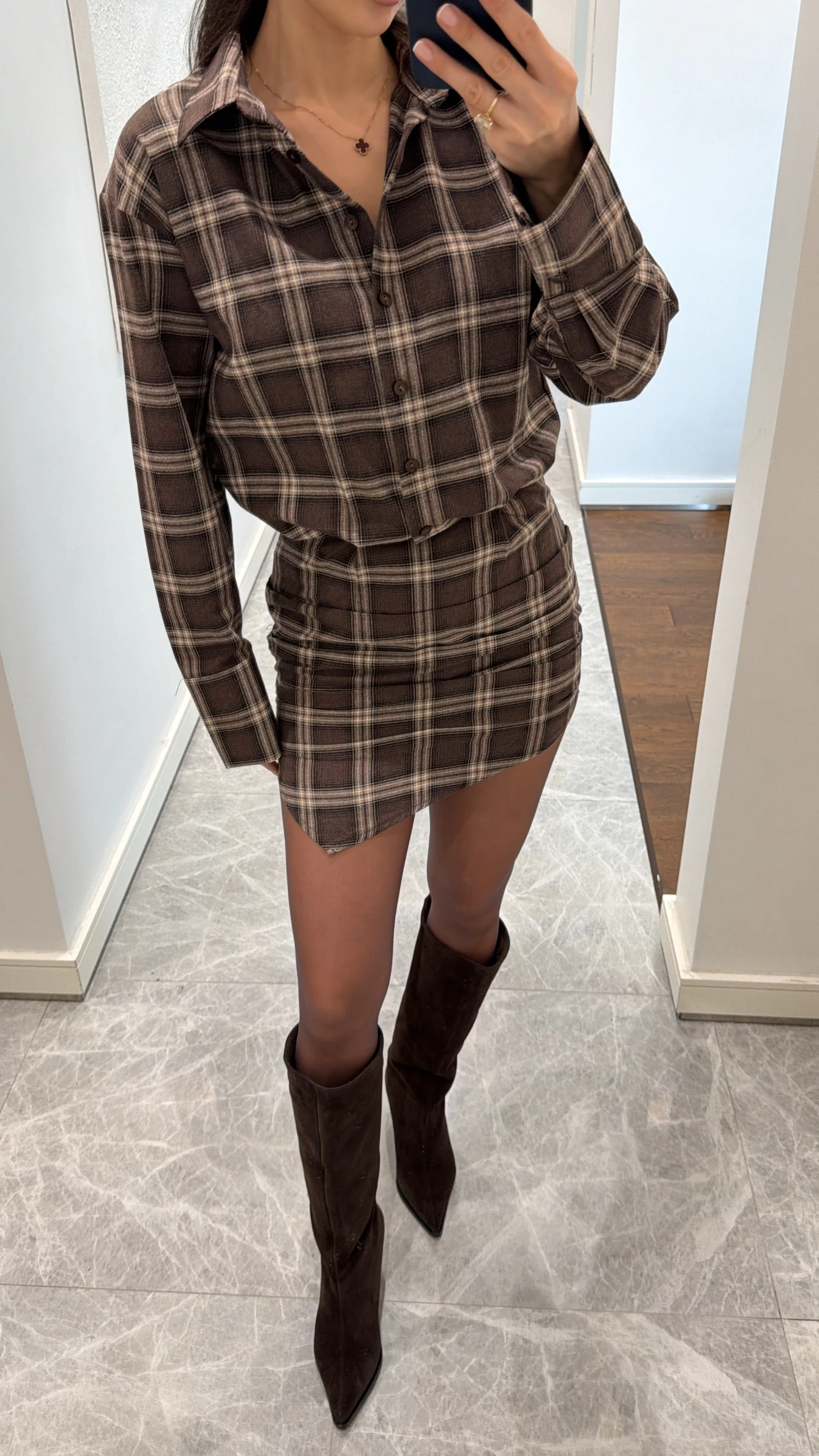 EKOSE DESENLİ ELBİSE