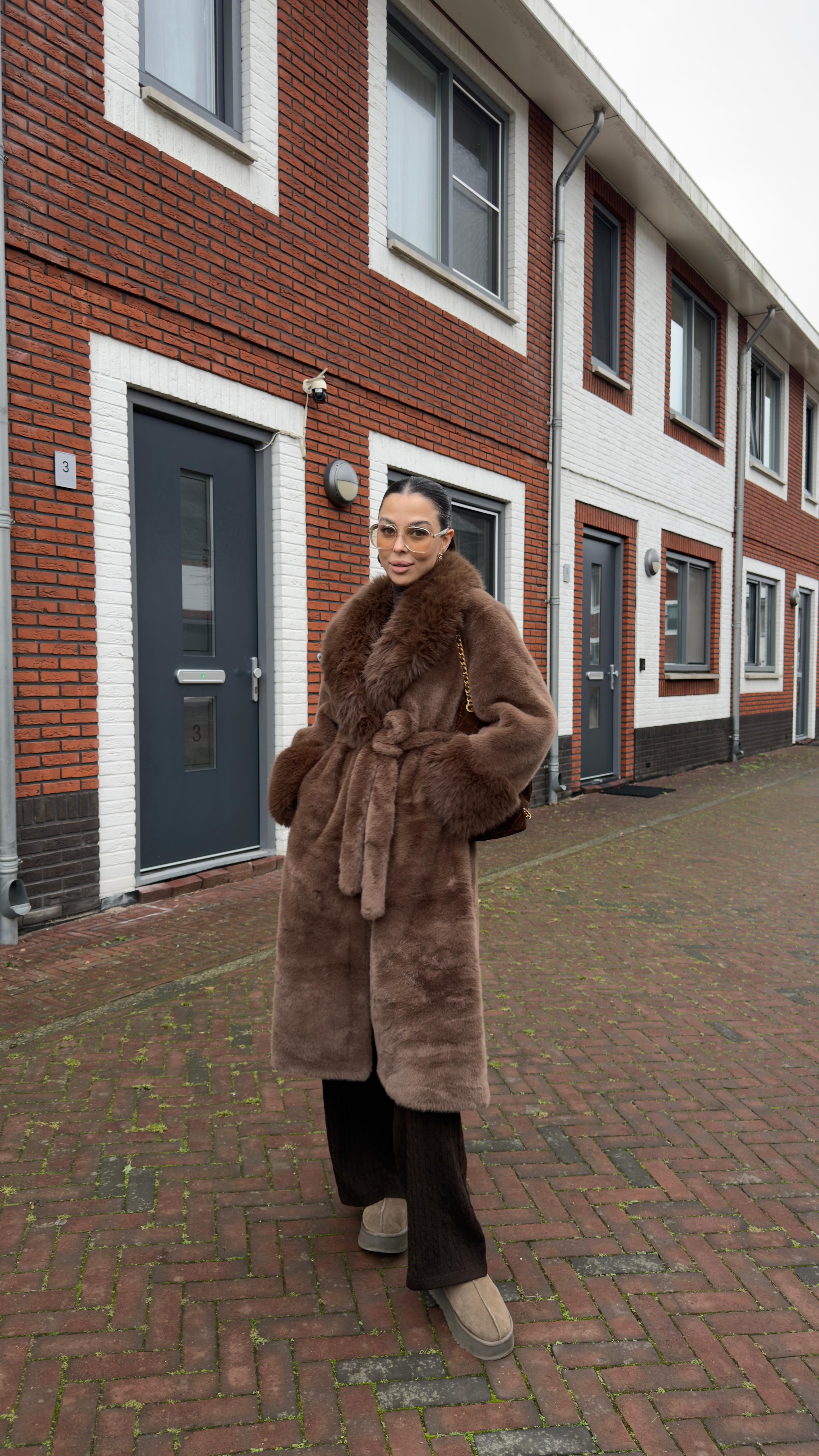 KOL KÜRK DETAYLI KABAN 