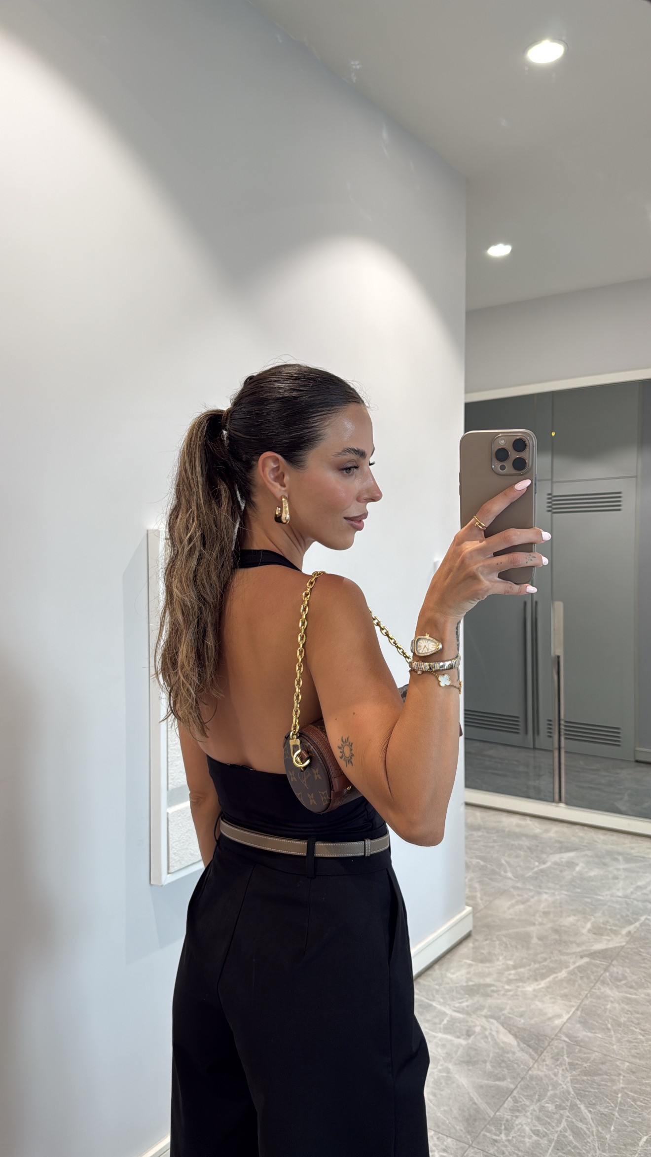 BASİC HALTER YAKA BLUZ