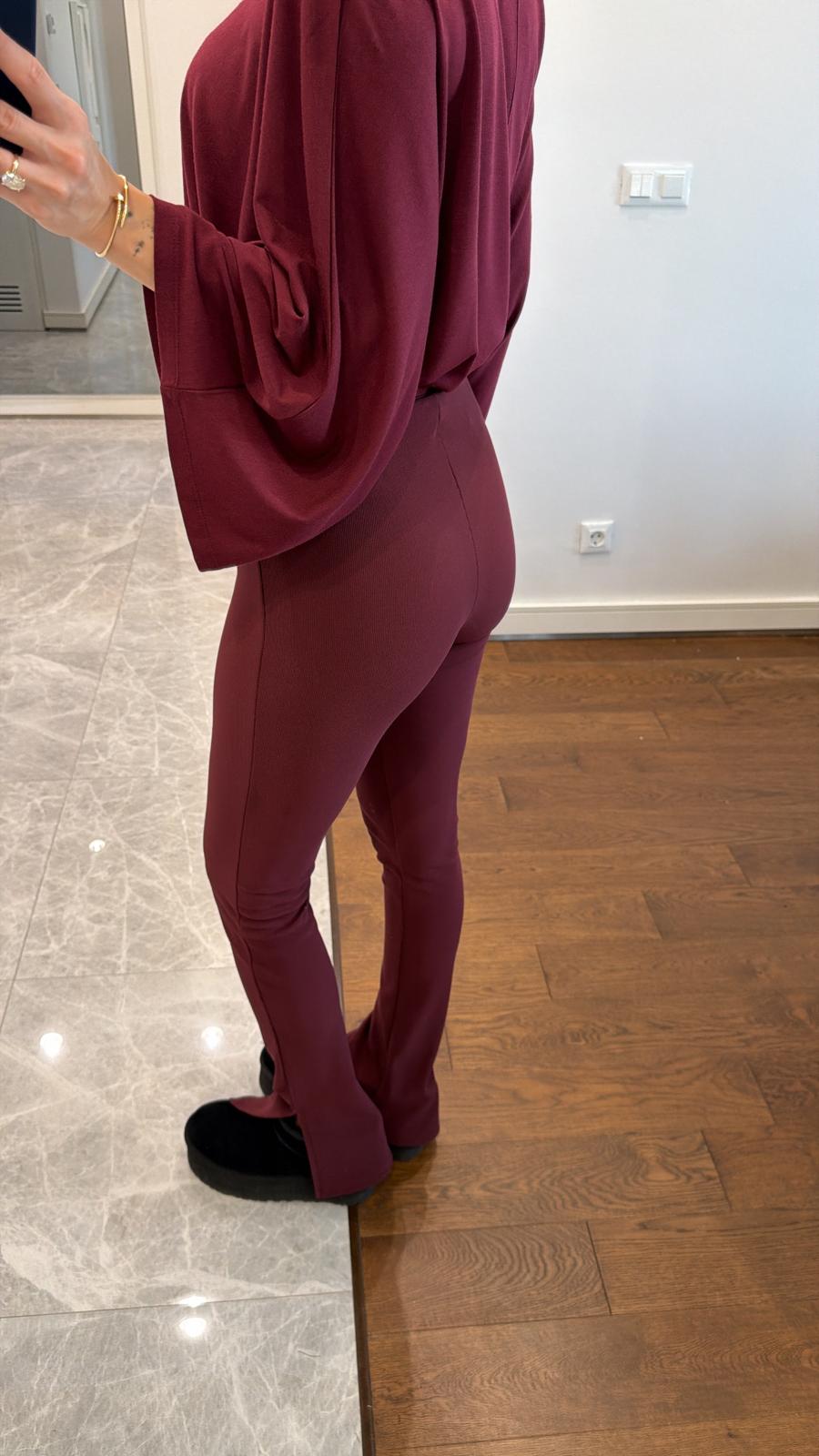 LEGGINGS WITH HIGH WAIST SLITS